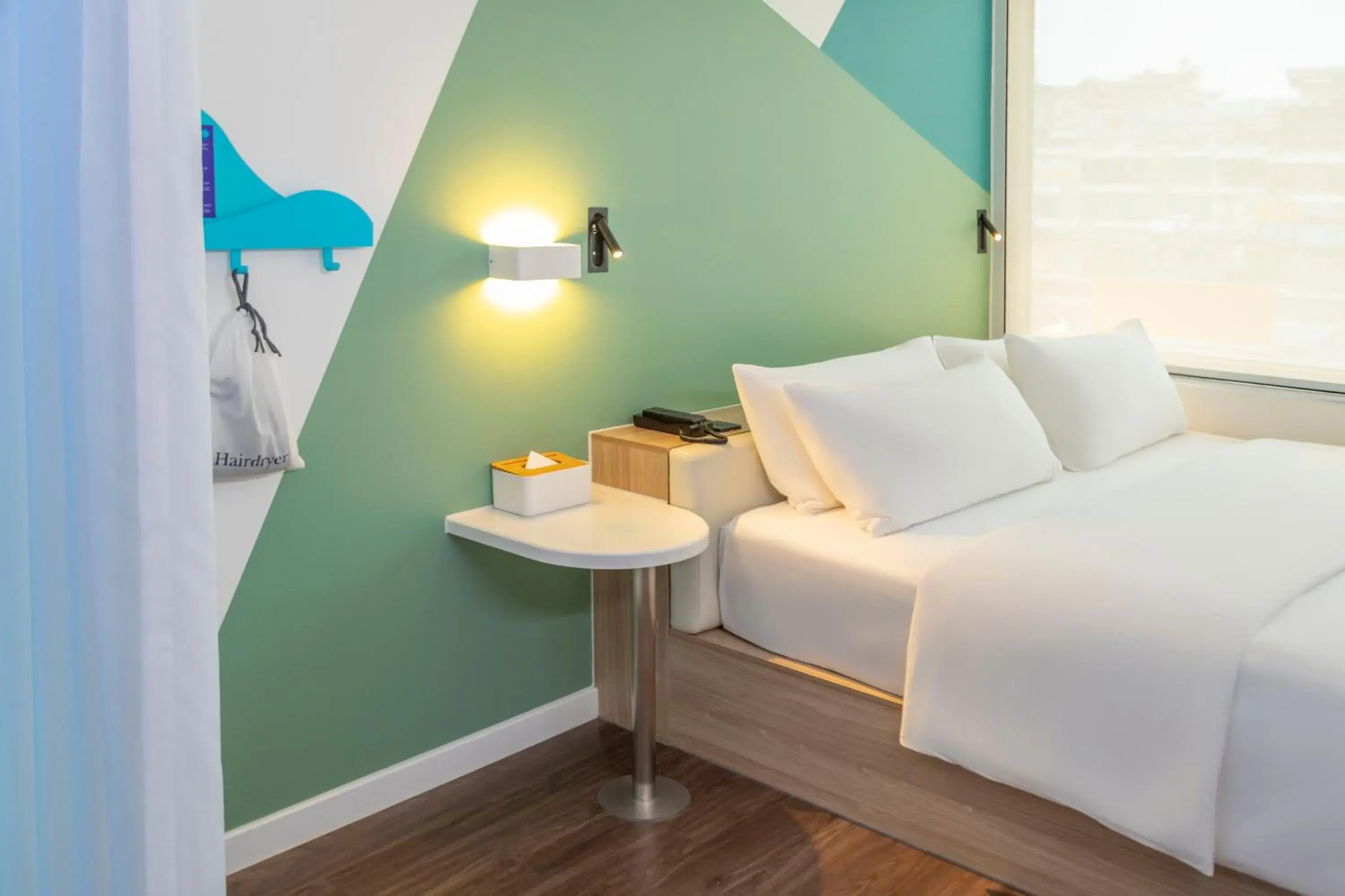 Bed in Tru by Hilton Ha Long Hon Gai Centre Bed in Tru by Hilton Ha Long Hon Gai Centre