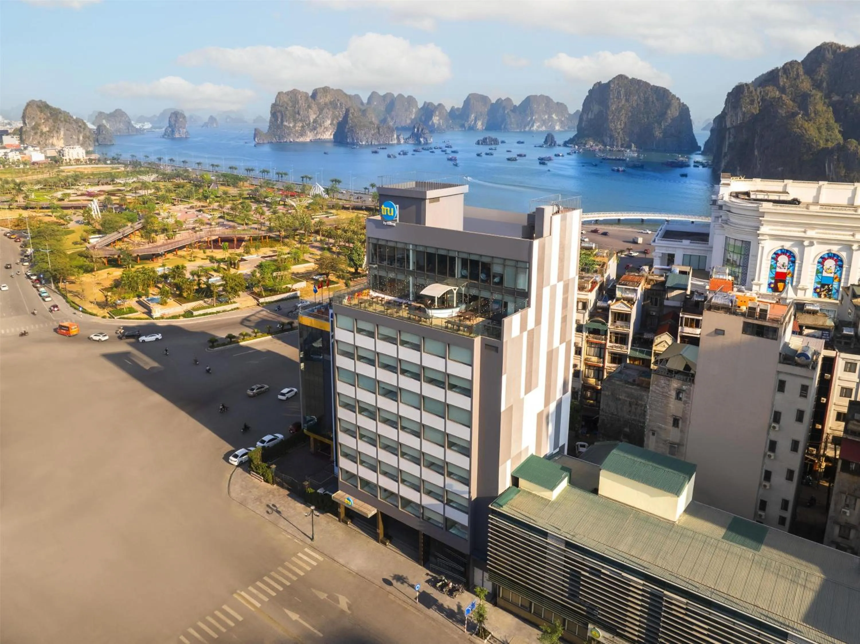 Property building in Tru by Hilton Ha Long Hon Gai Centre