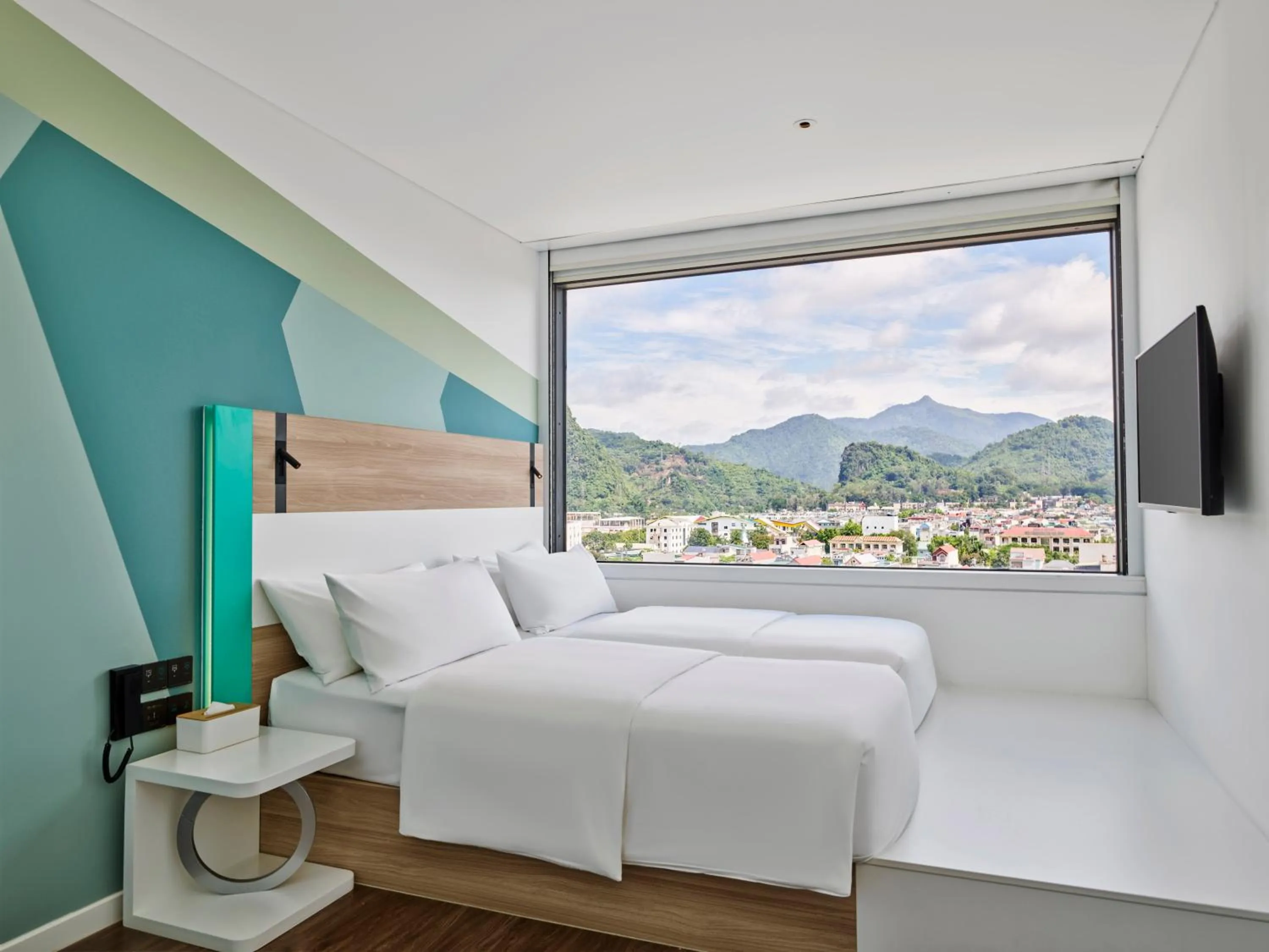 View (from property/room), Bed in Tru by Hilton Hoa Binh City Centre