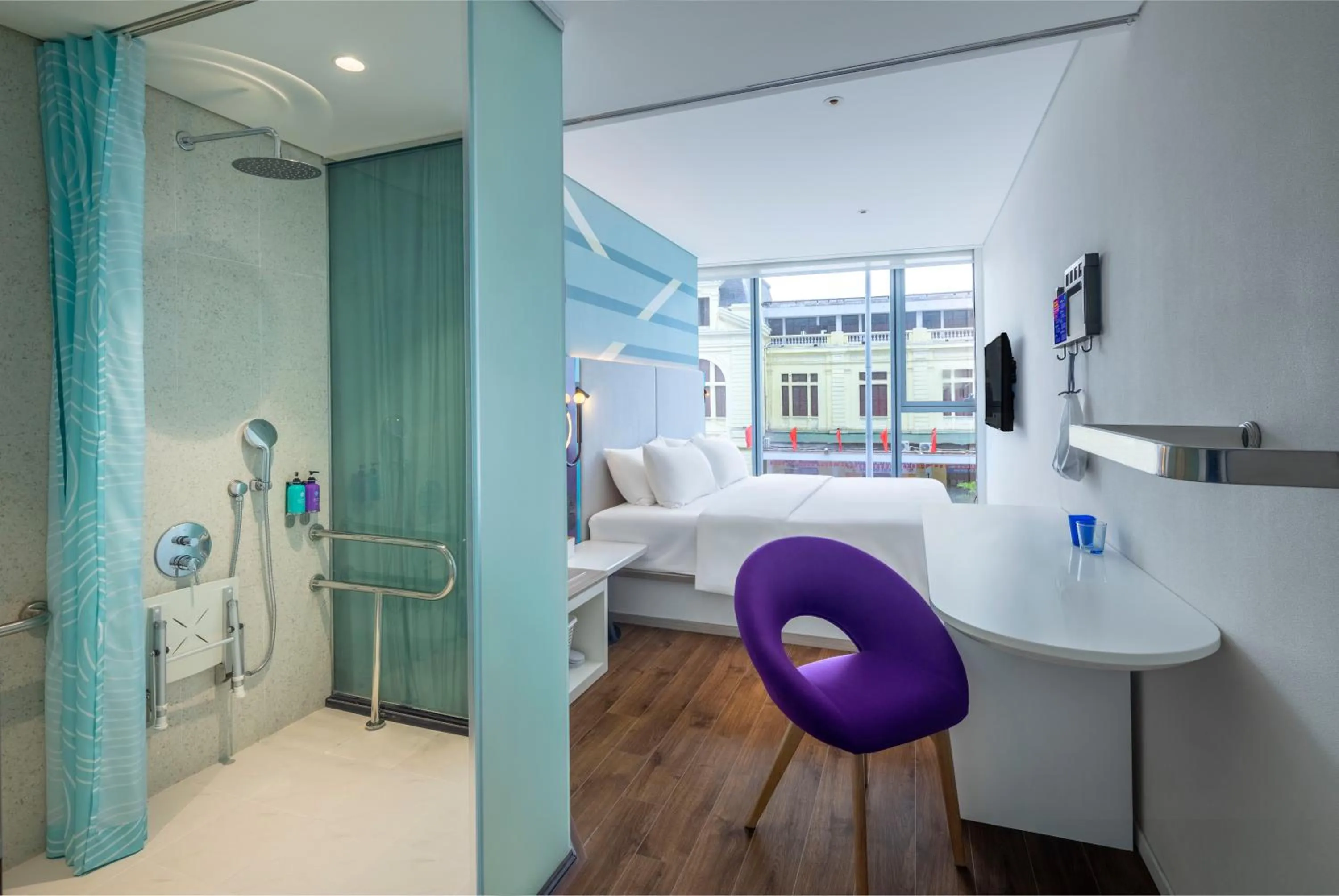 acessibility, Bed in Tru by Hilton Hoa Binh City Centre