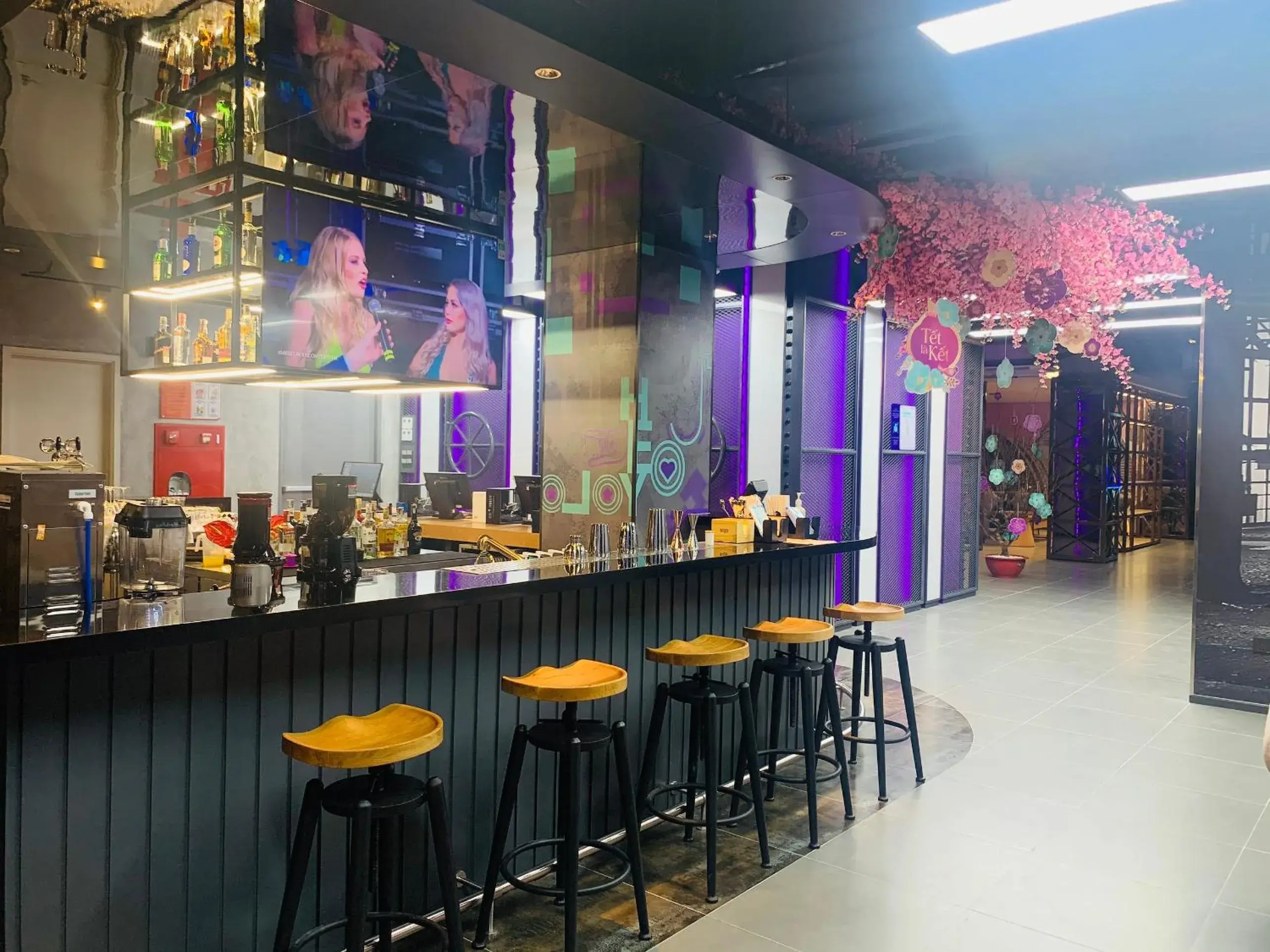 Restaurant/places to eat in SOJO Hotel Hoa Binh Restaurant/places to eat in SOJO Hotel Hoa Binh