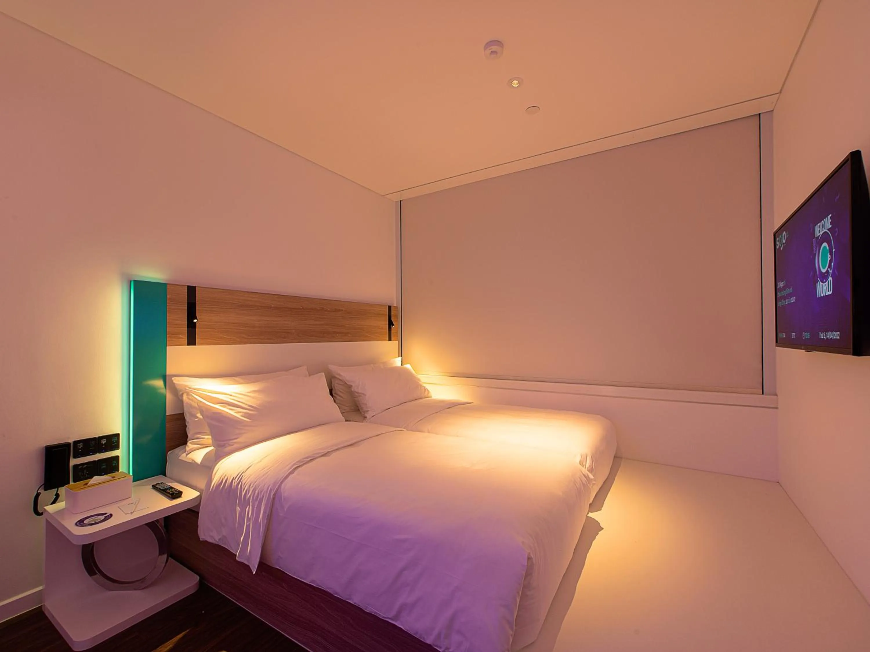 Bed in SOJO Hotel Hoa Binh