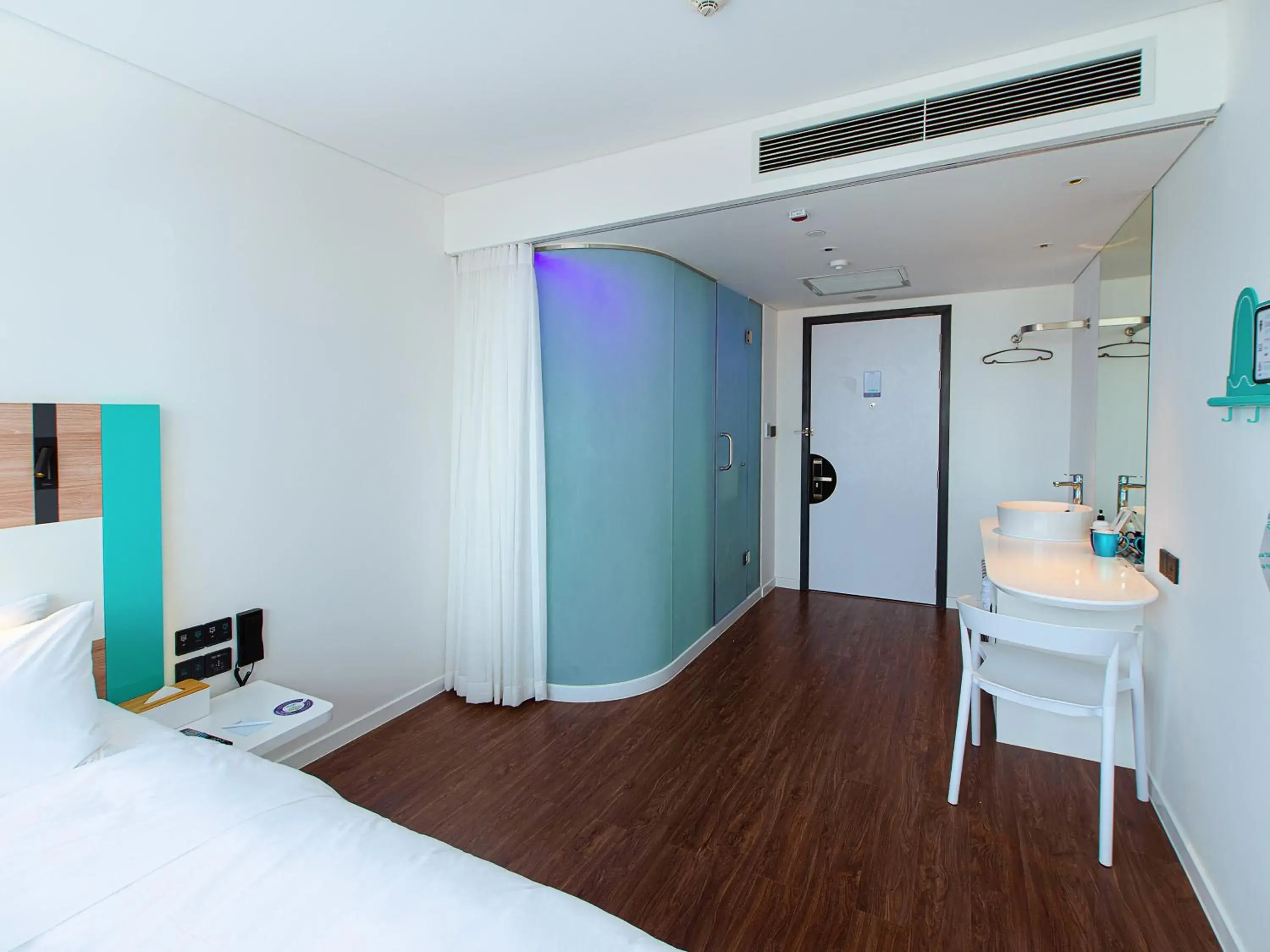 Area and facilities, Bed in SOJO Hotel Hoa Binh Area and facilities, Bed in SOJO Hotel Hoa Binh