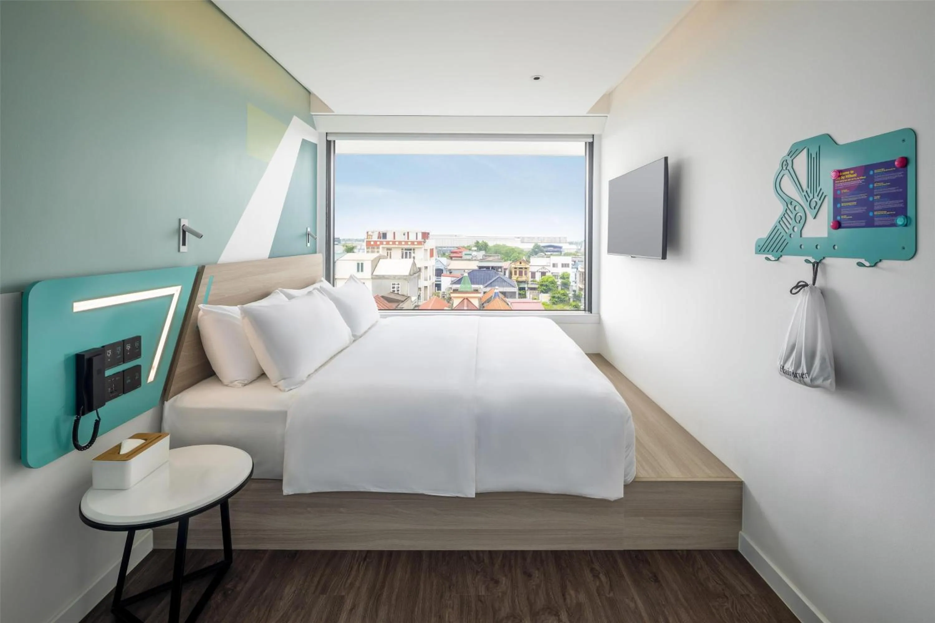 Bed in Tru by Hilton Viet Tri City Centre