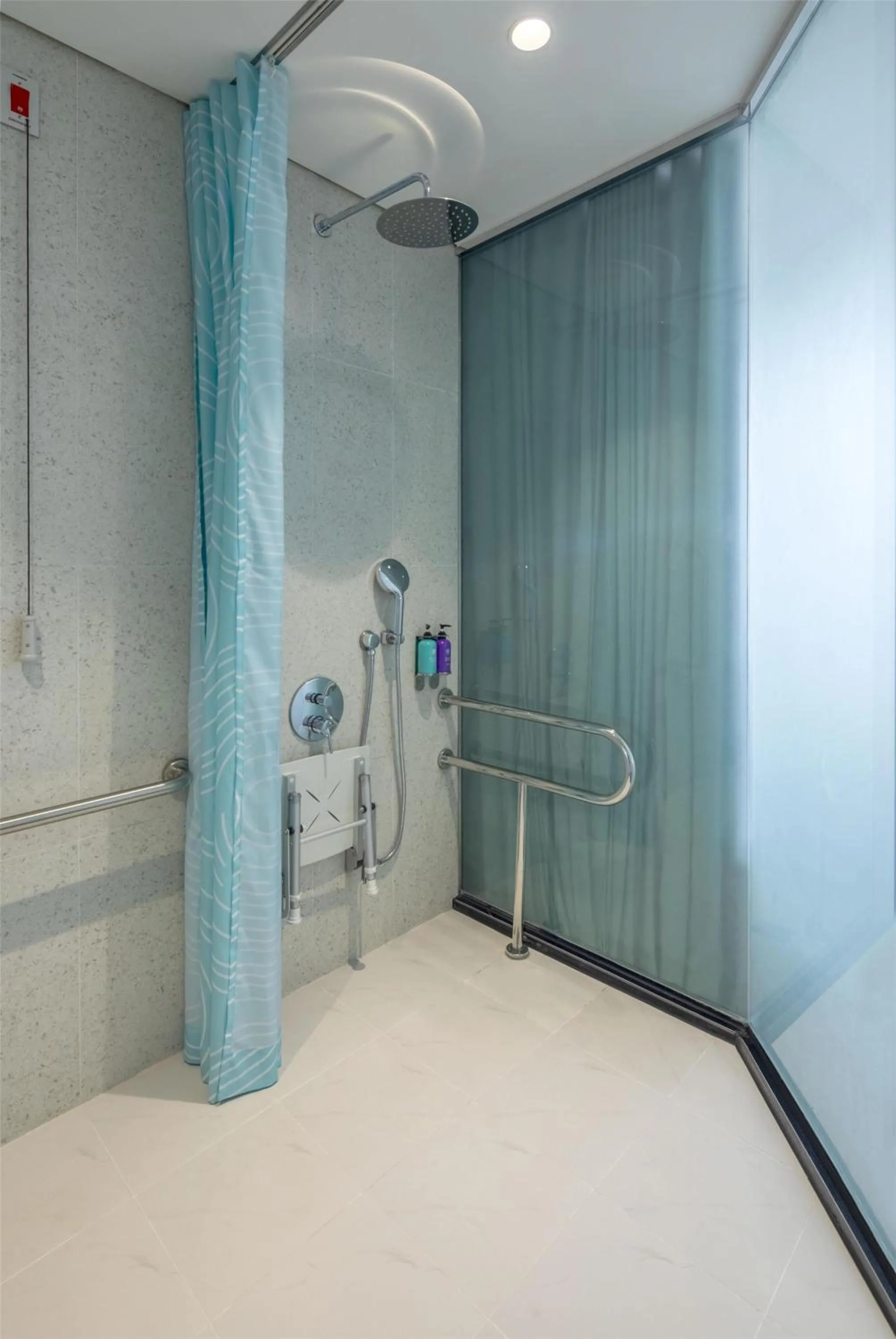 Bathroom in Tru by Hilton Viet Tri City Centre