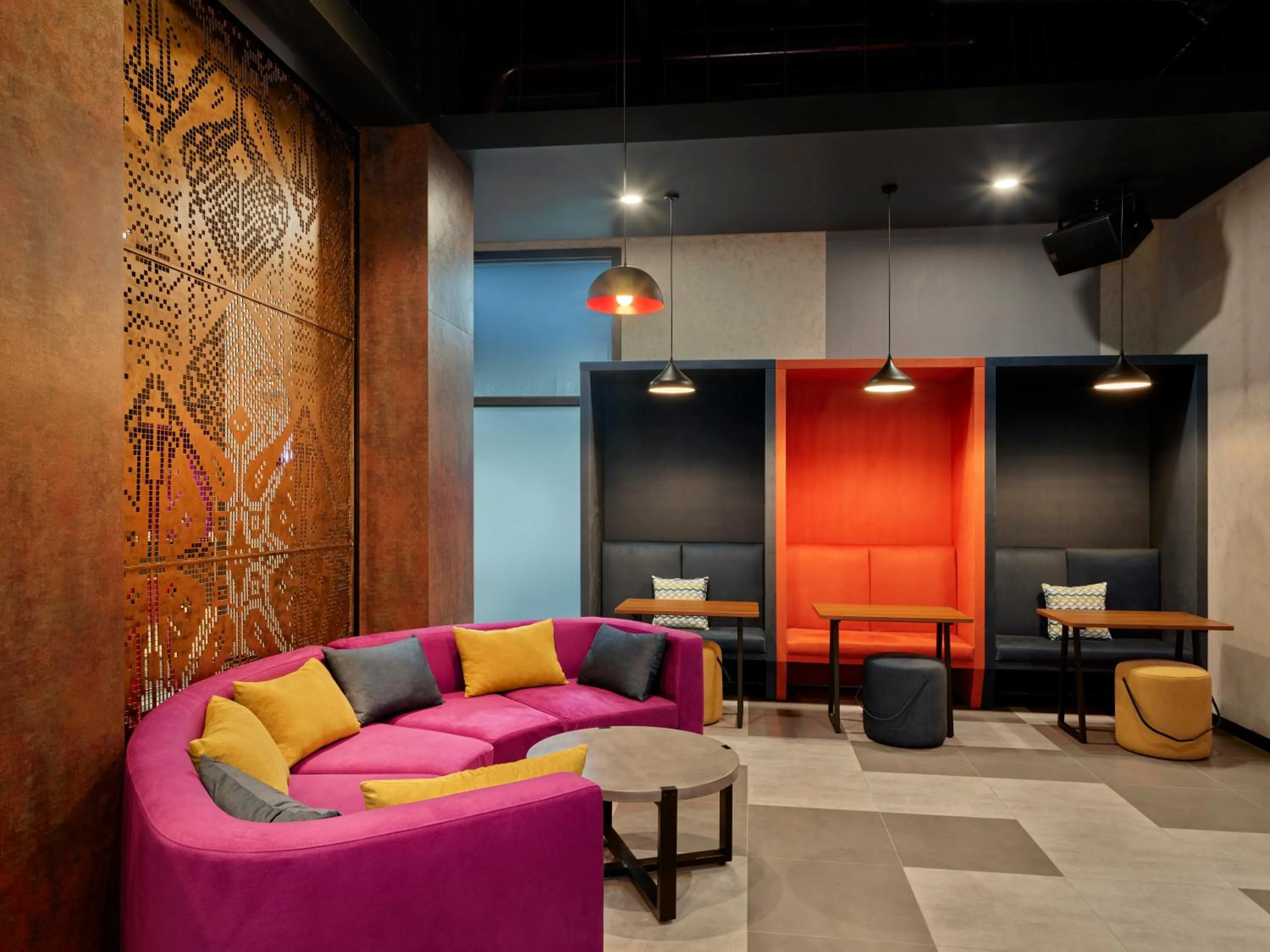 Seating area in Tru by Hilton Viet Tri City Centre