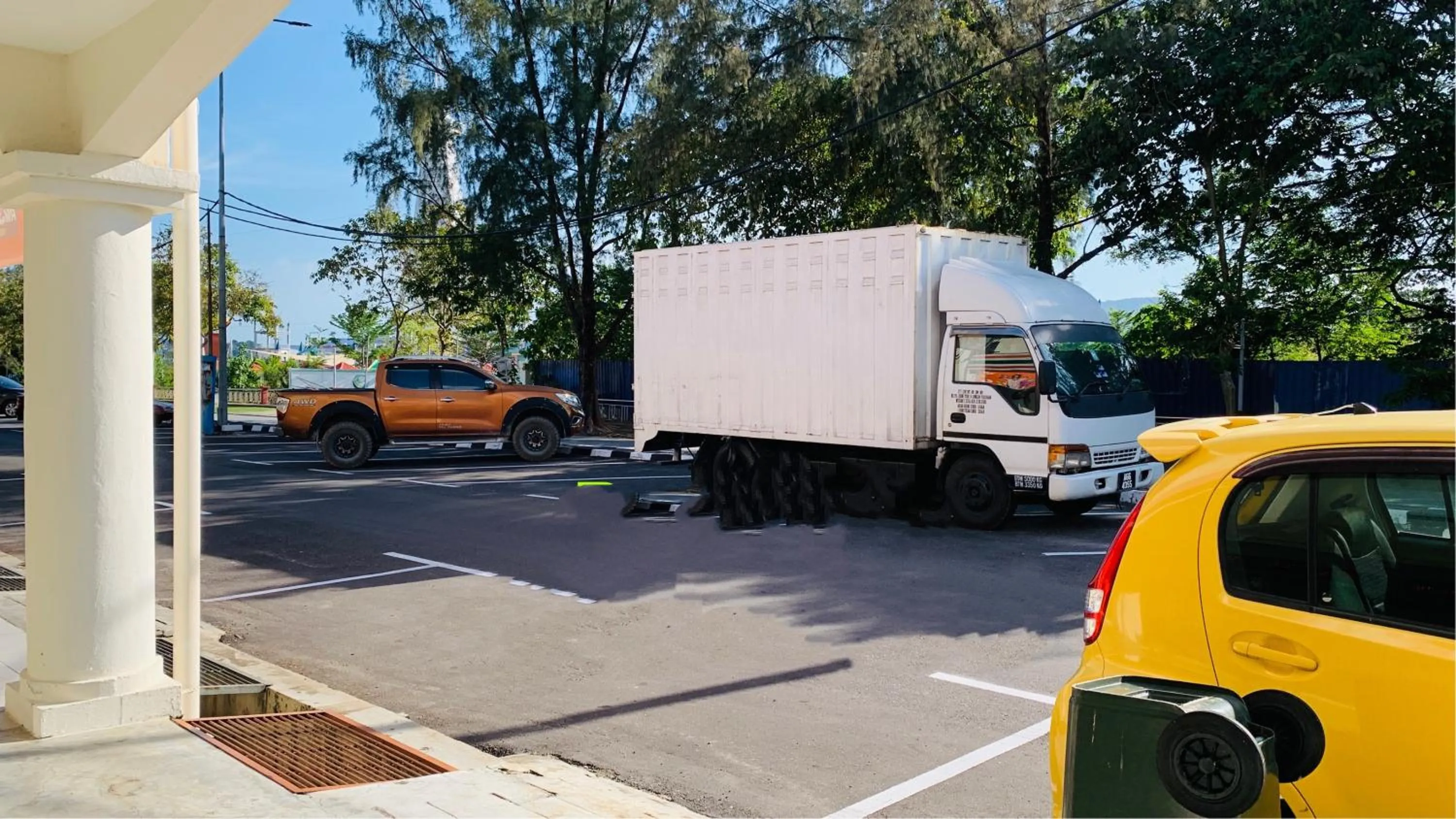 Parking in Season Inn Langkawi Motel