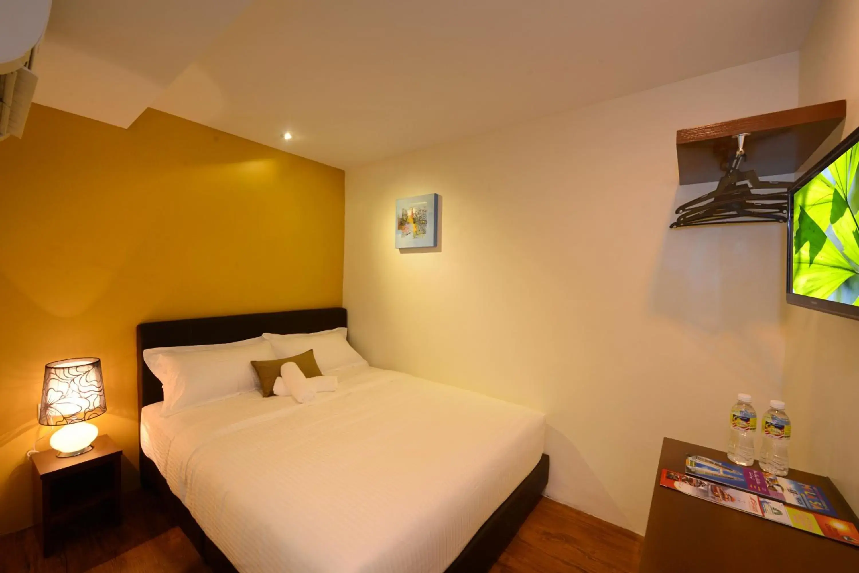 room service, Bed in Season Inn Langkawi Motel room service, Bed in Season Inn Langkawi Motel