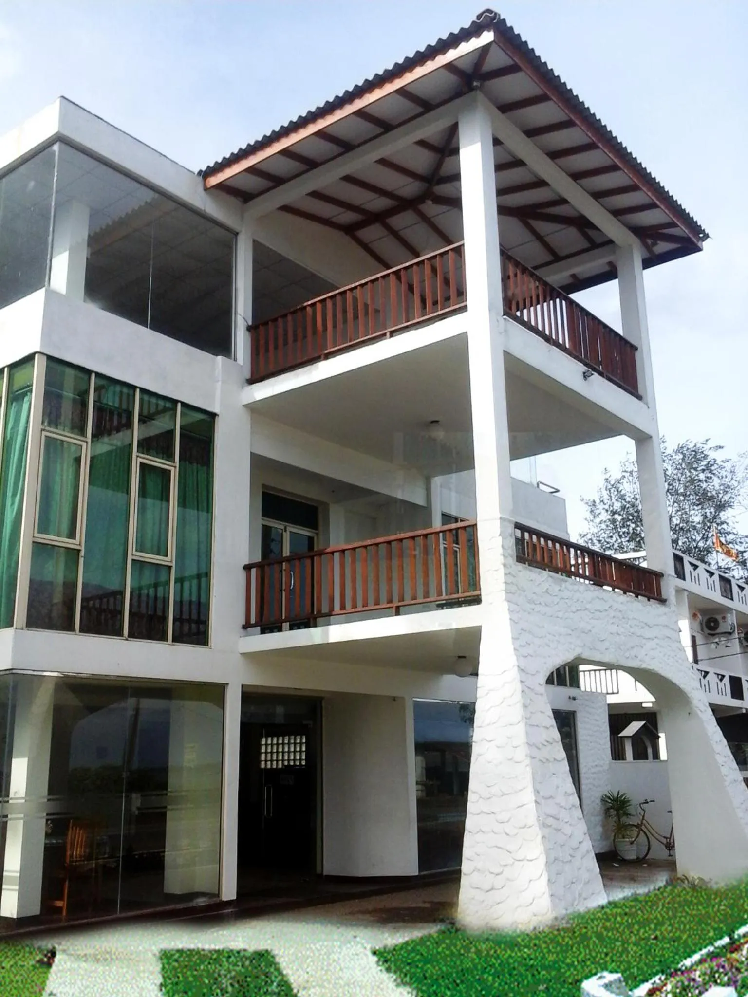 Agra Lanka Beach Resort