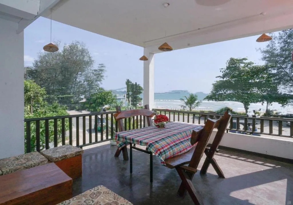 Double Room with Balcony and Sea View in Agra Lanka Beach Resort