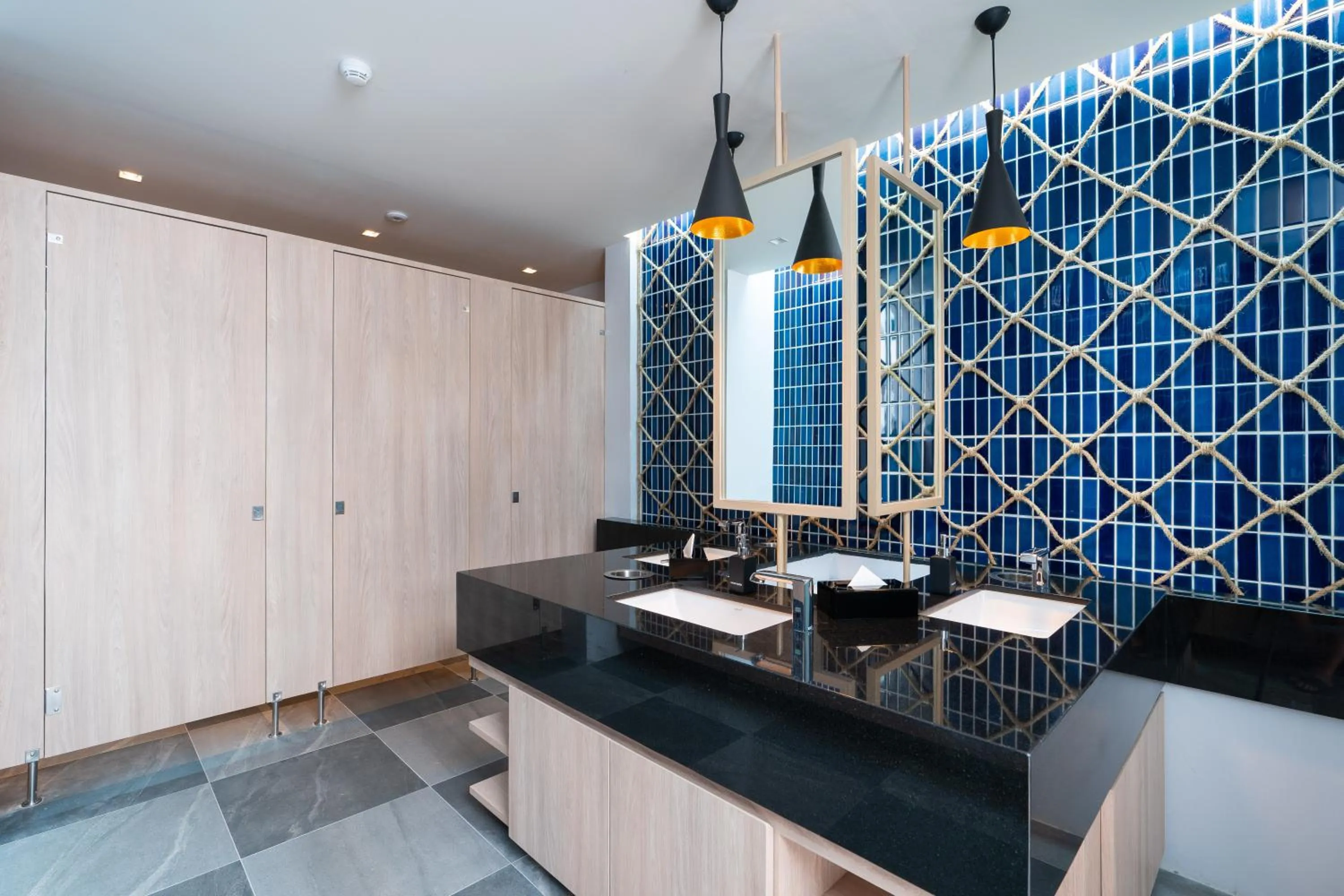 Toilet in Panwaburi Beachfront Resort - SHA Extra Plus