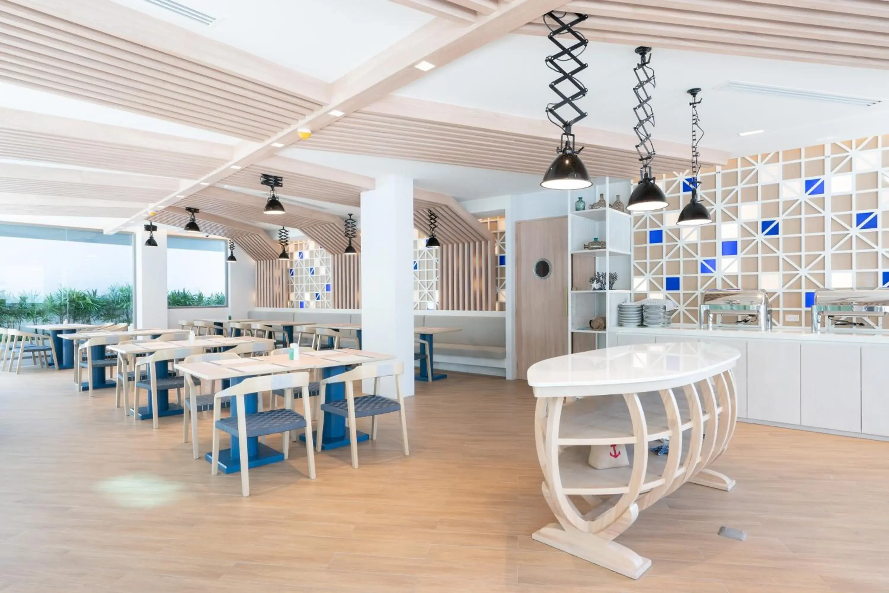 Restaurant/places to eat in Panwaburi Beachfront Resort - SHA Extra Plus Restaurant/places to eat in Panwaburi Beachfront Resort - SHA Extra Plus