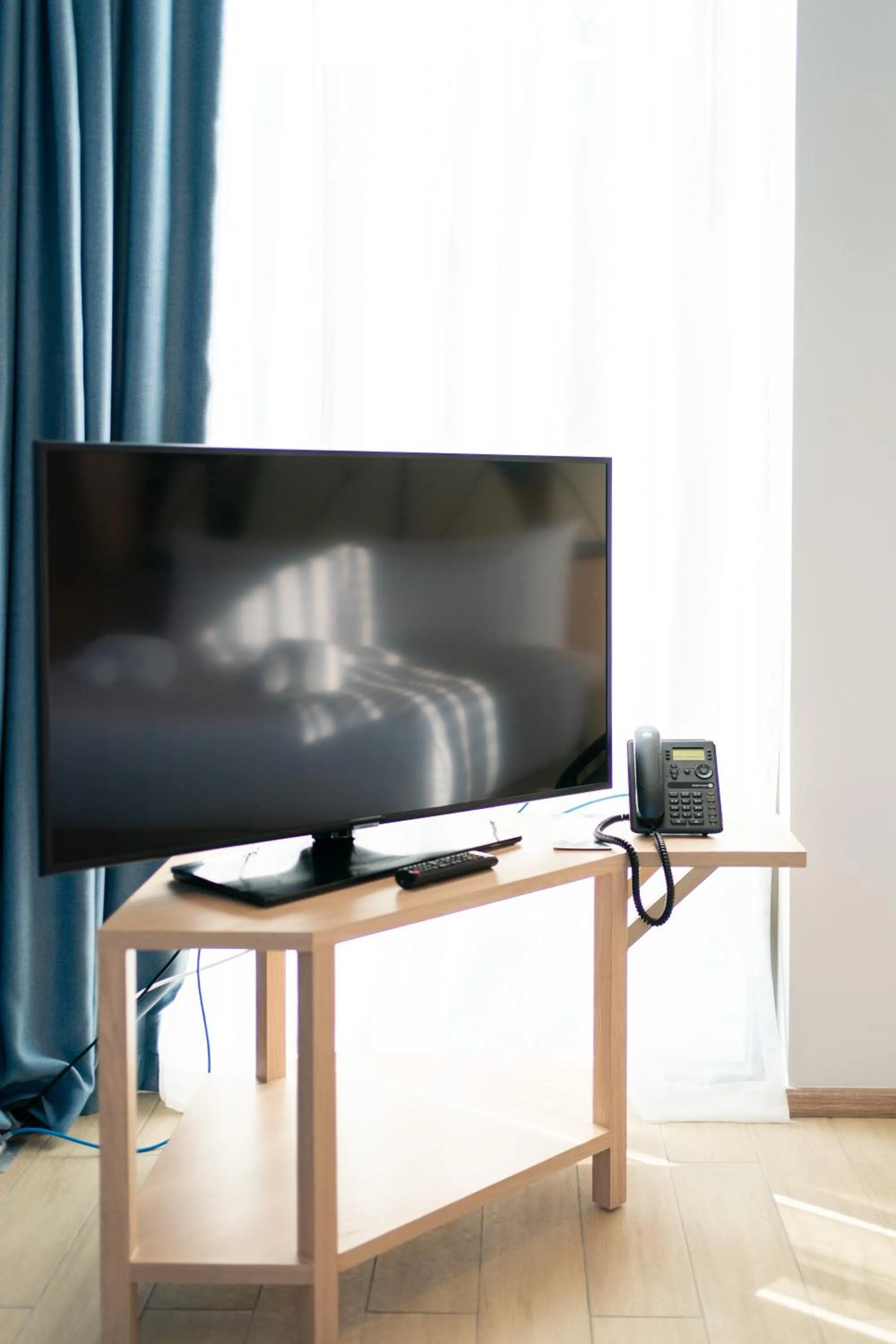 Communal lounge/ TV room in Panwaburi Beachfront Resort - SHA Extra Plus