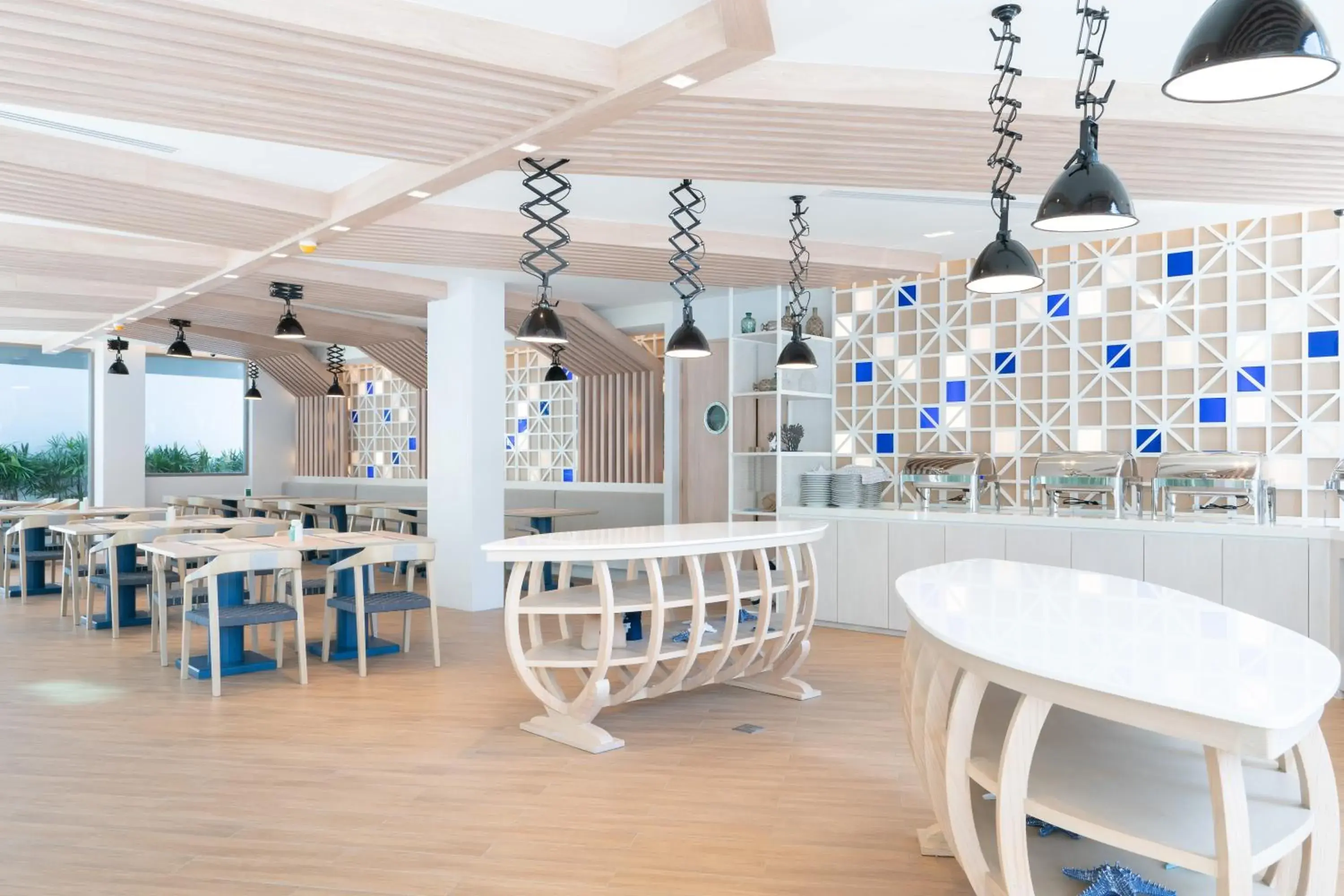 Restaurant/places to eat in Panwaburi Beachfront Resort - SHA Extra Plus Restaurant/places to eat in Panwaburi Beachfront Resort - SHA Extra Plus