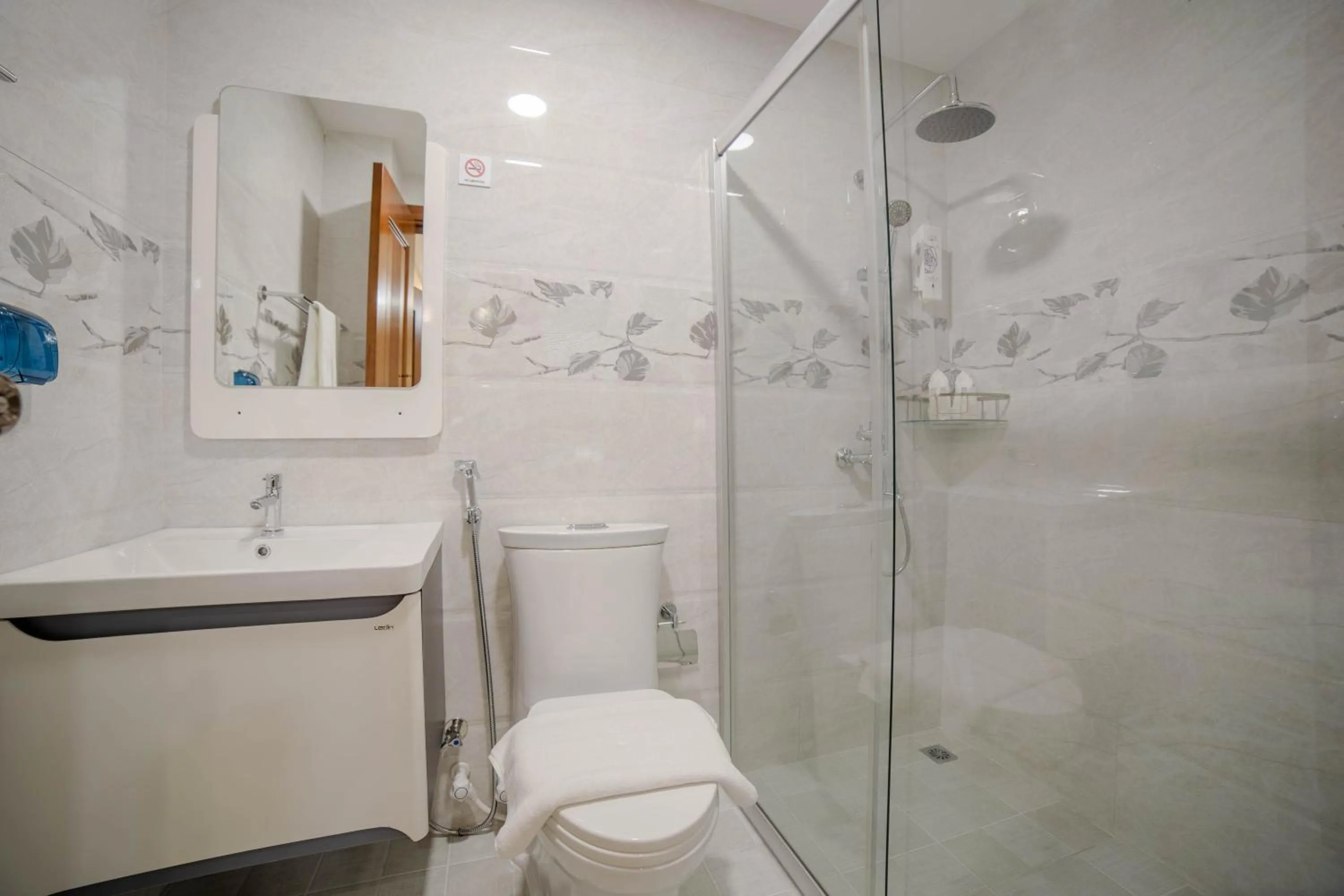 Shower in Amber Beach Hotel