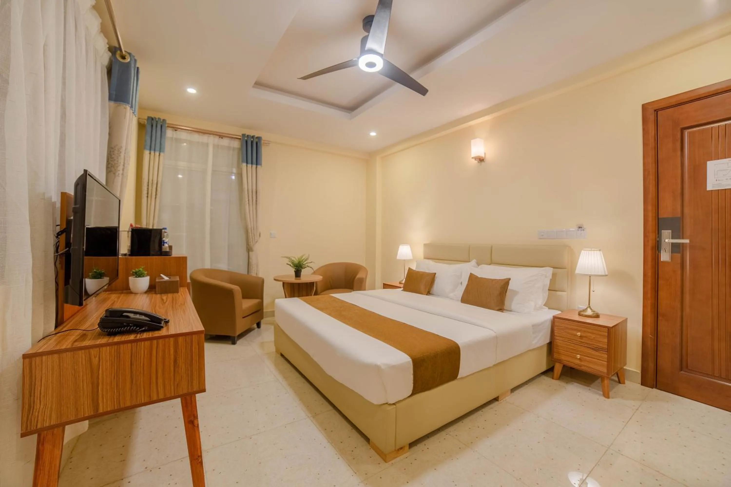 TV and multimedia, Bed in Amber Beach Hotel