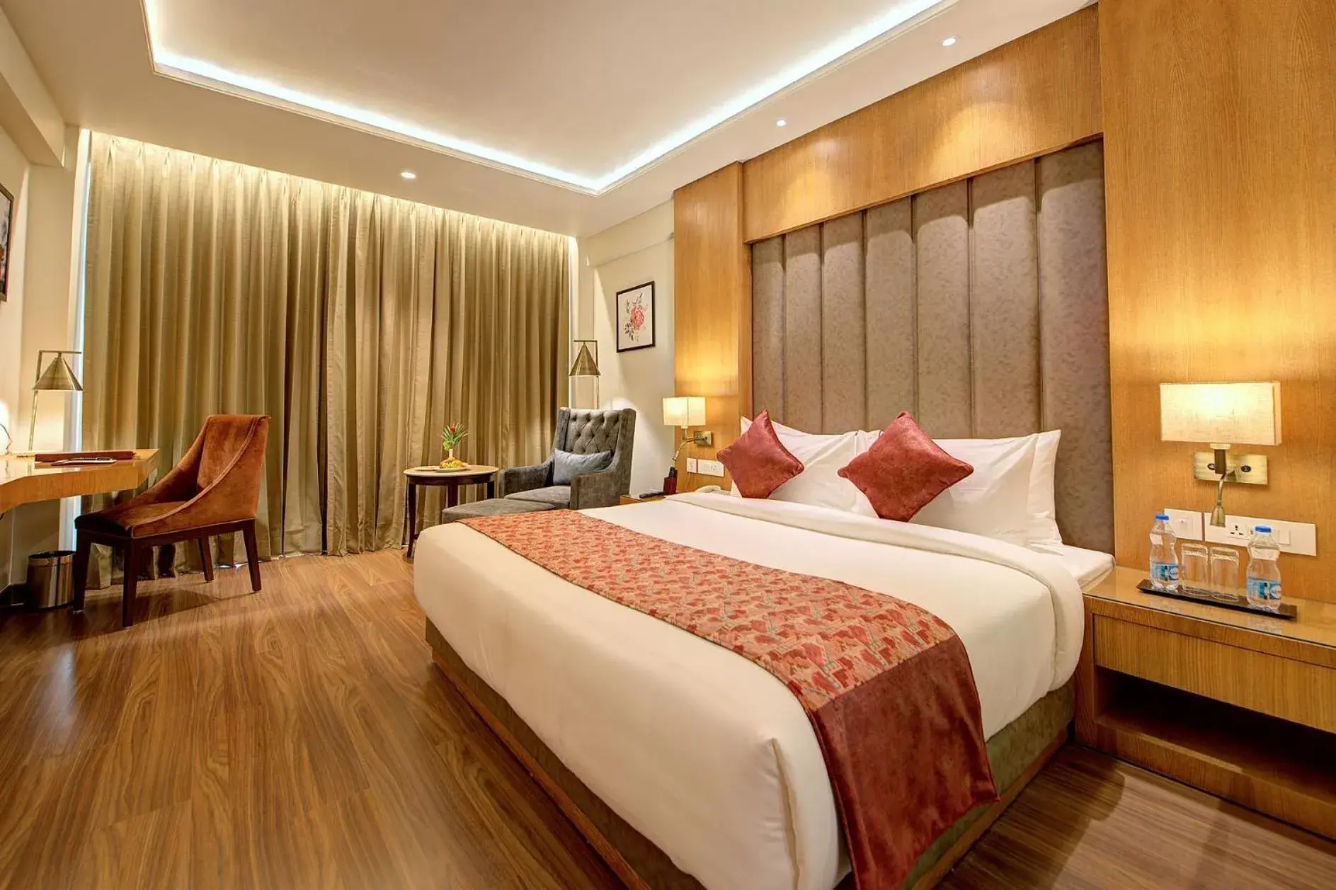 Photo of the whole room, Bed in Best Western Plus Revanta Mcleod Ganj Photo of the whole room, Bed in Best Western Plus Revanta Mcleod Ganj