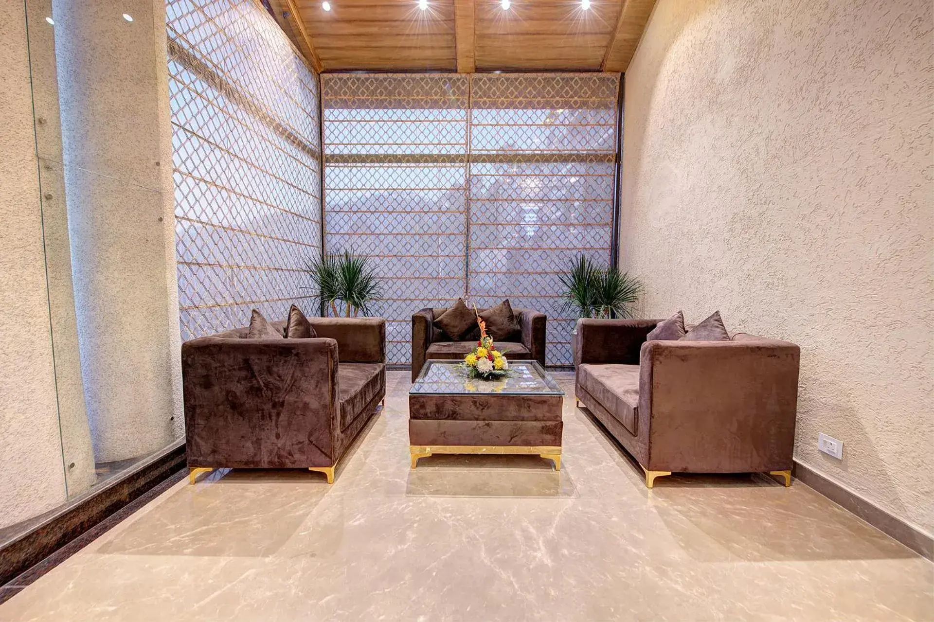 Lobby or reception in Best Western Plus Revanta Mcleod Ganj Lobby or reception in Best Western Plus Revanta Mcleod Ganj