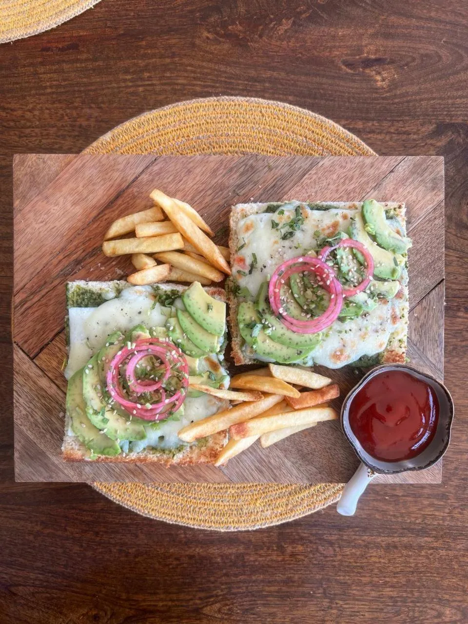 Restaurant/places to eat in Aura Boutique Hotel