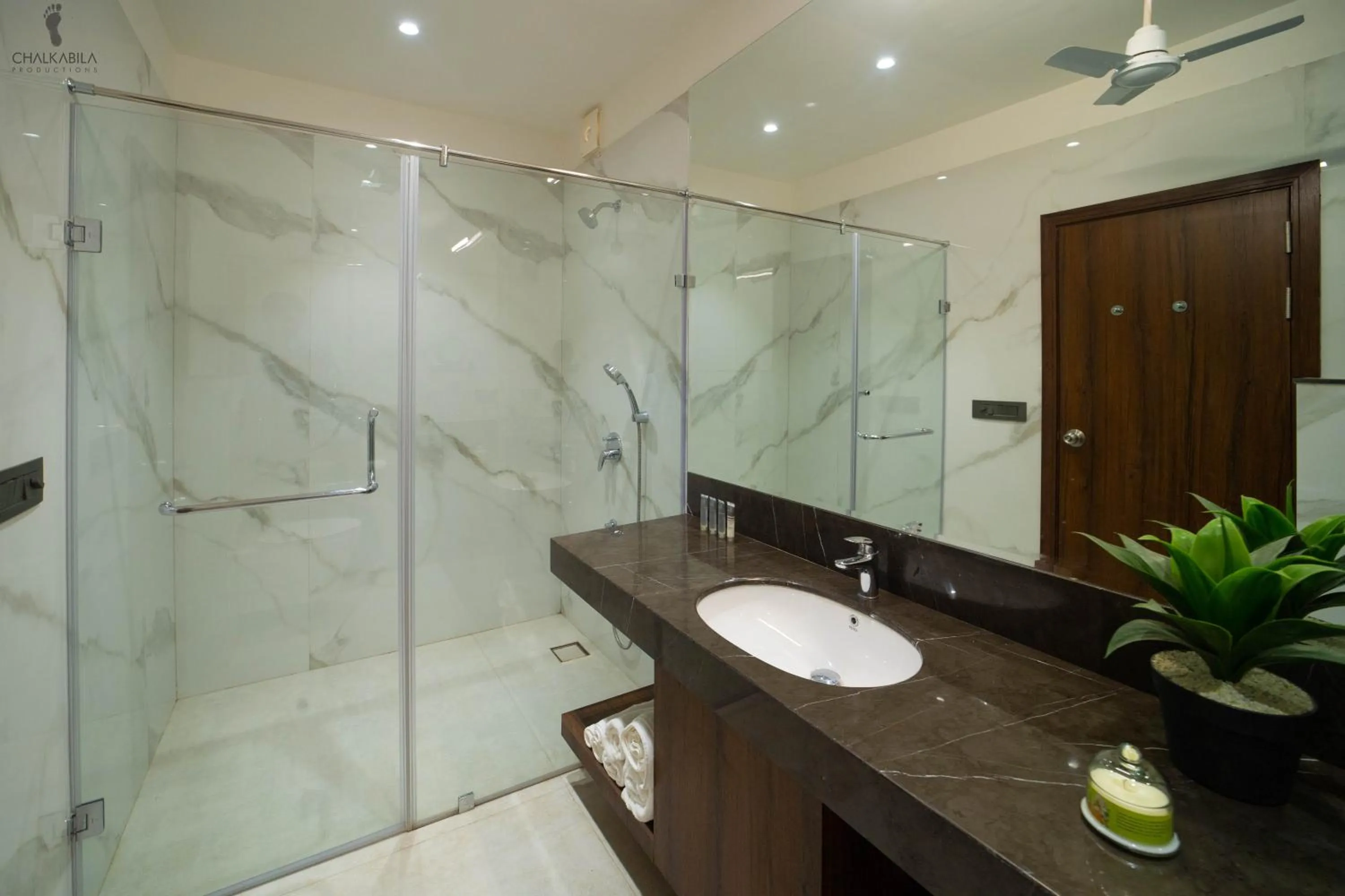 Shower in Aura Boutique Hotel