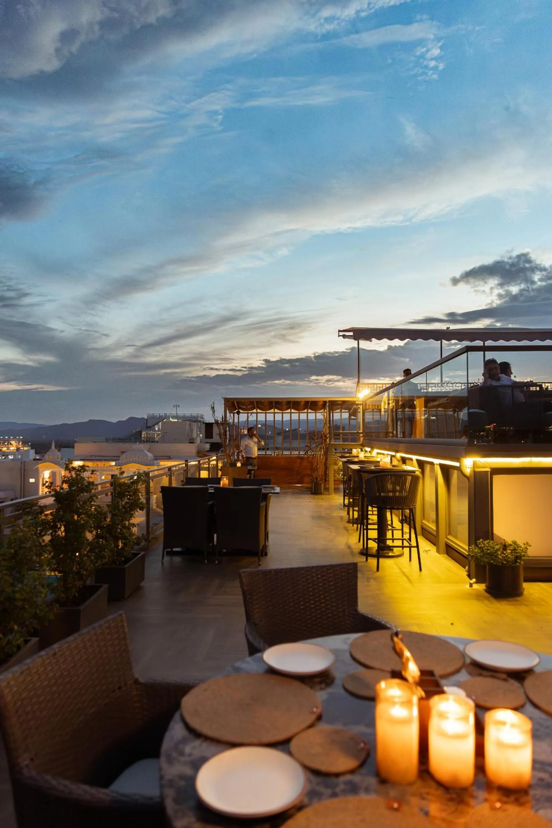 Restaurant/places to eat in Aura Boutique Hotel