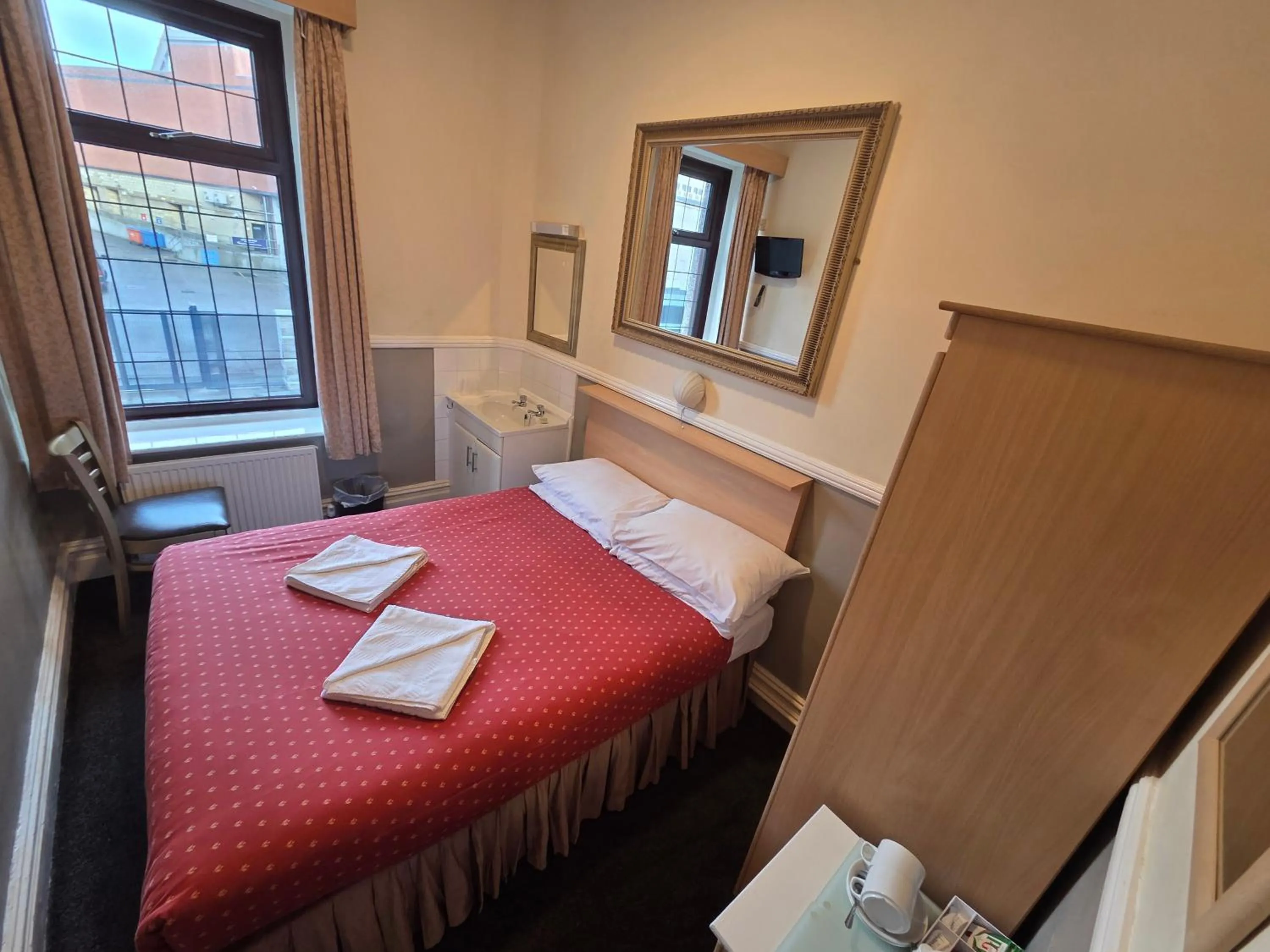 Bed in Westholme Hotel