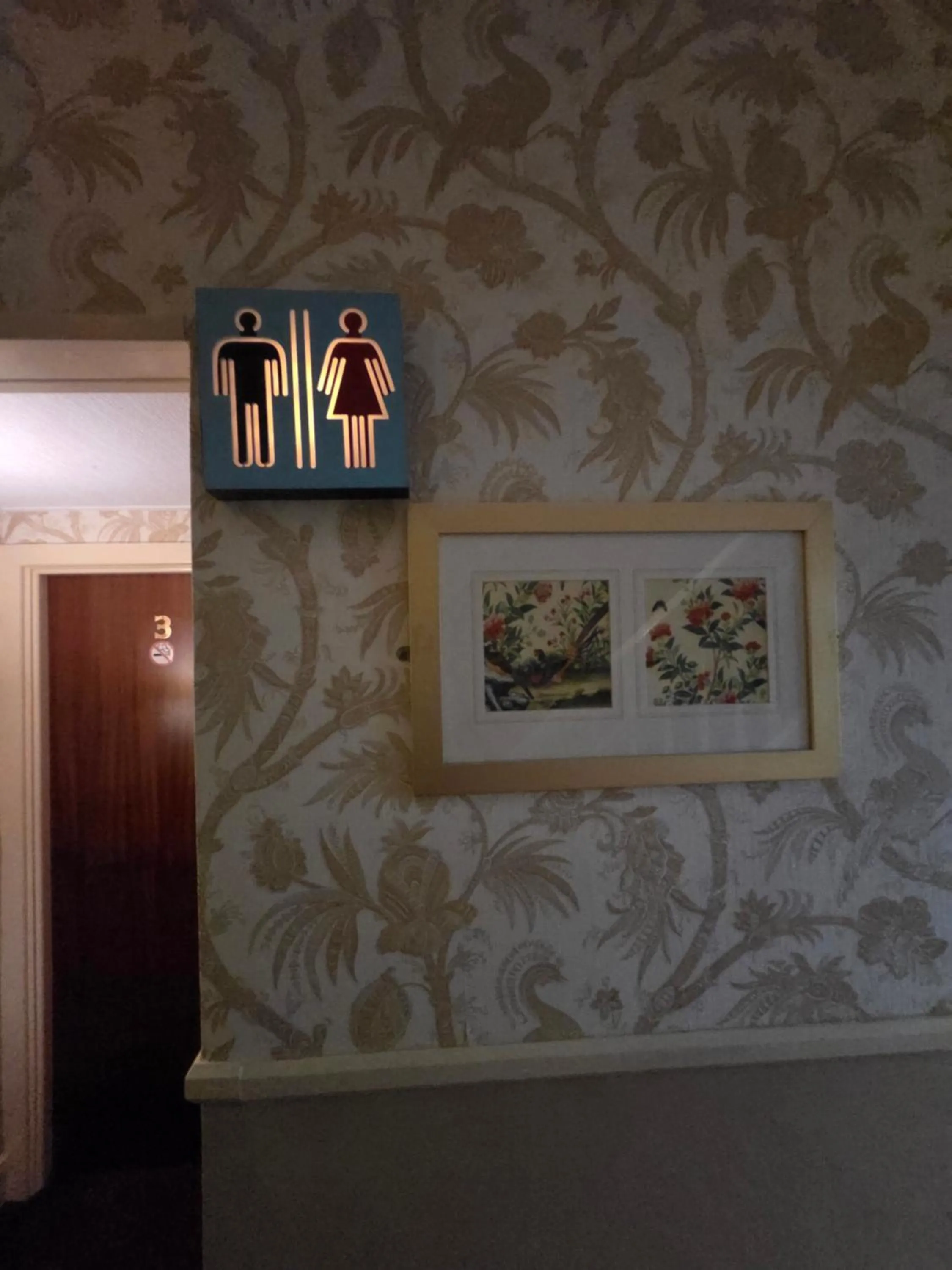 Bathroom in Westholme Hotel