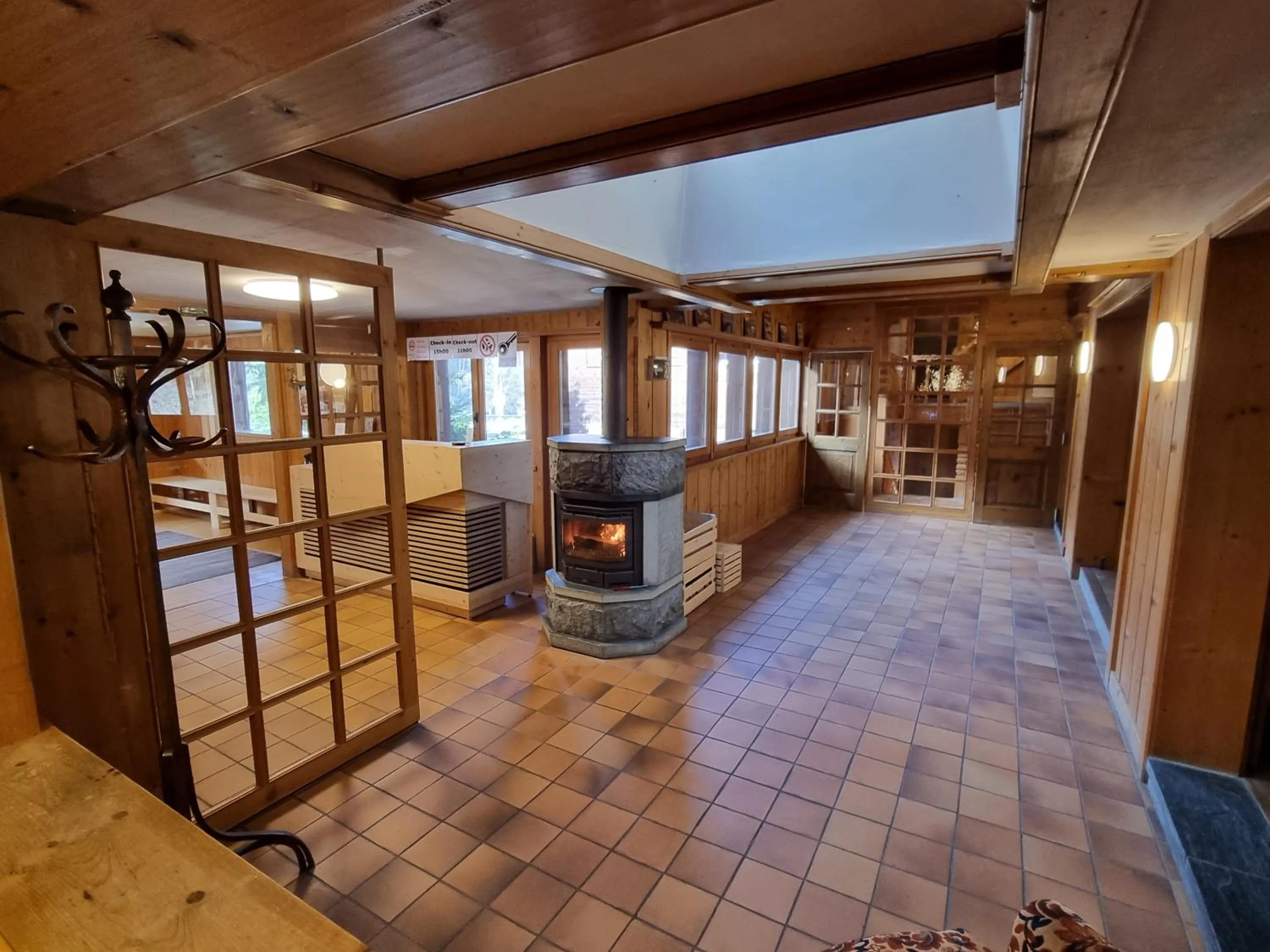 Lobby or reception in Le Catogne