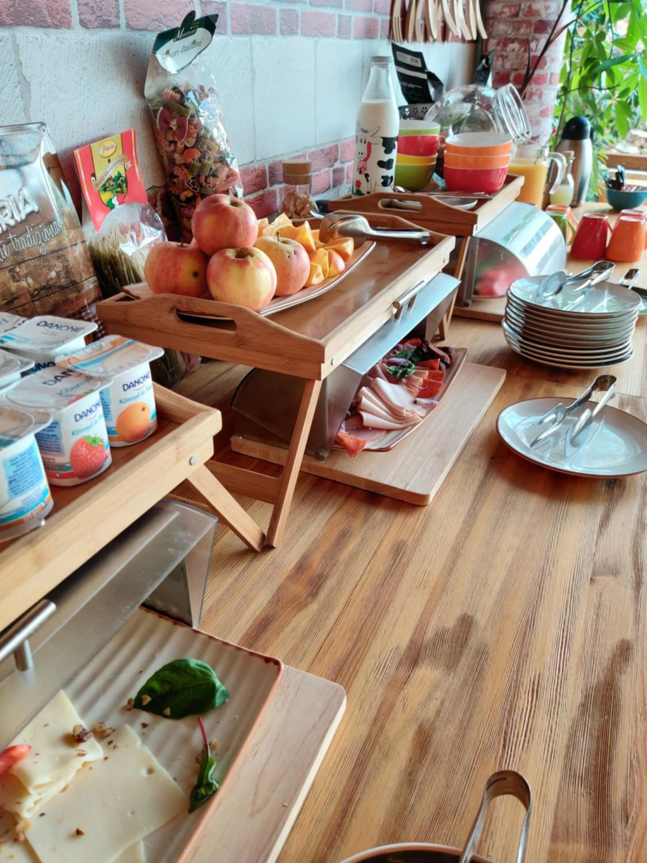 Buffet breakfast in Platan Garden Rooms & Restaurant