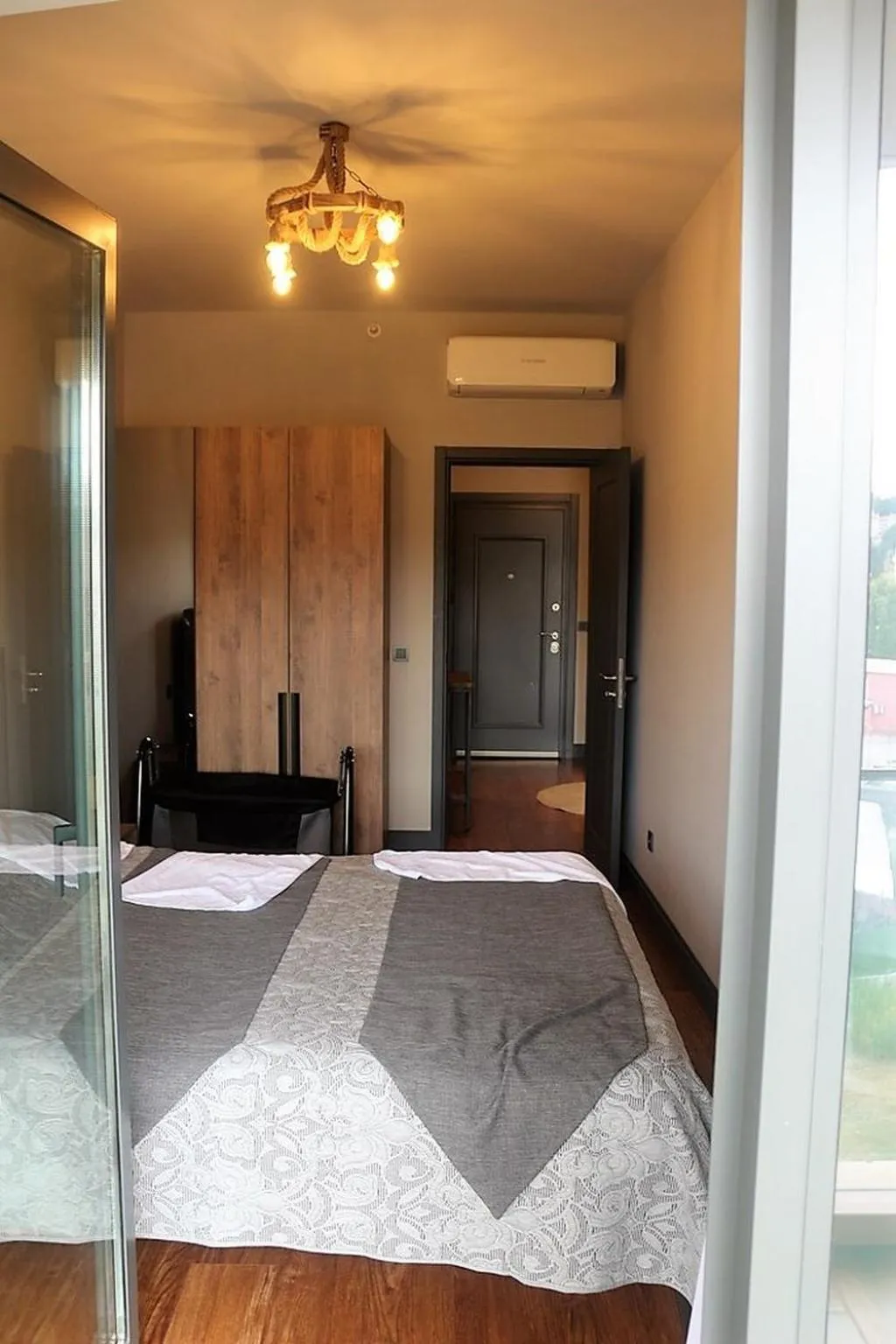 Bedroom, Bed in BENESTA BEYOGLU