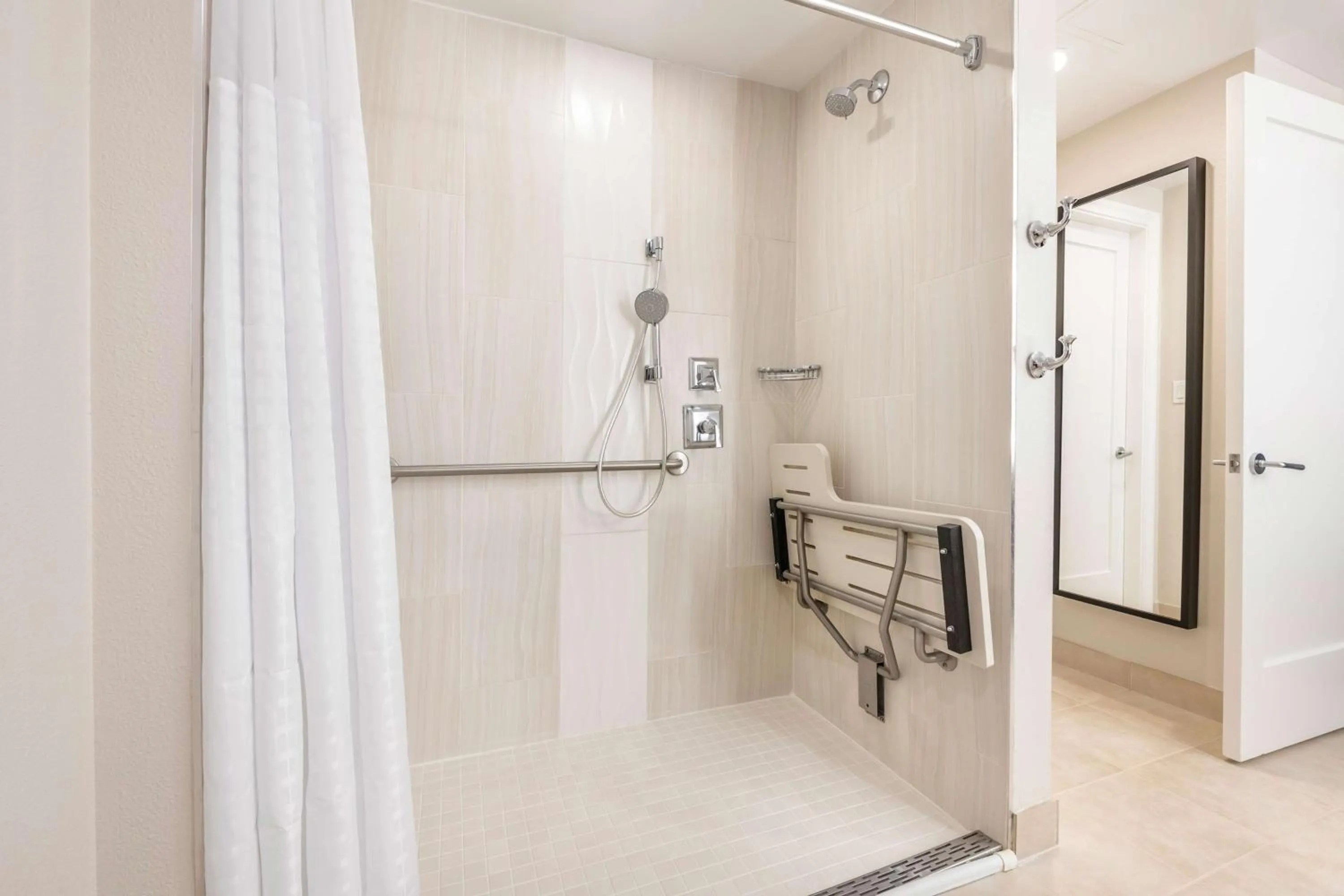 Bathroom in Hilton Grand Vacations Club Las Palmeras Orlando