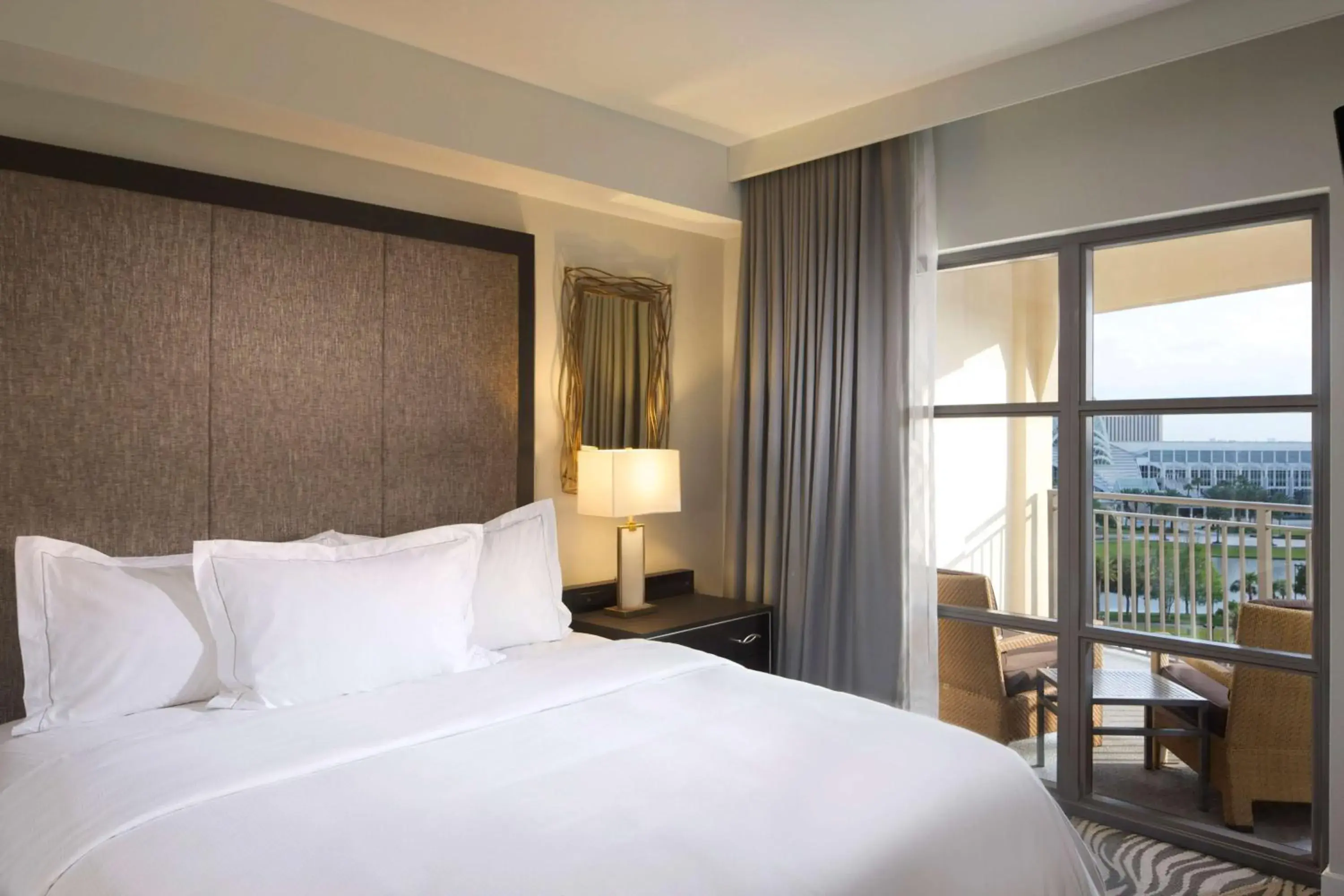 Bed in Hilton Grand Vacations Club Las Palmeras Orlando Bed in Hilton Grand Vacations Club Las Palmeras Orlando