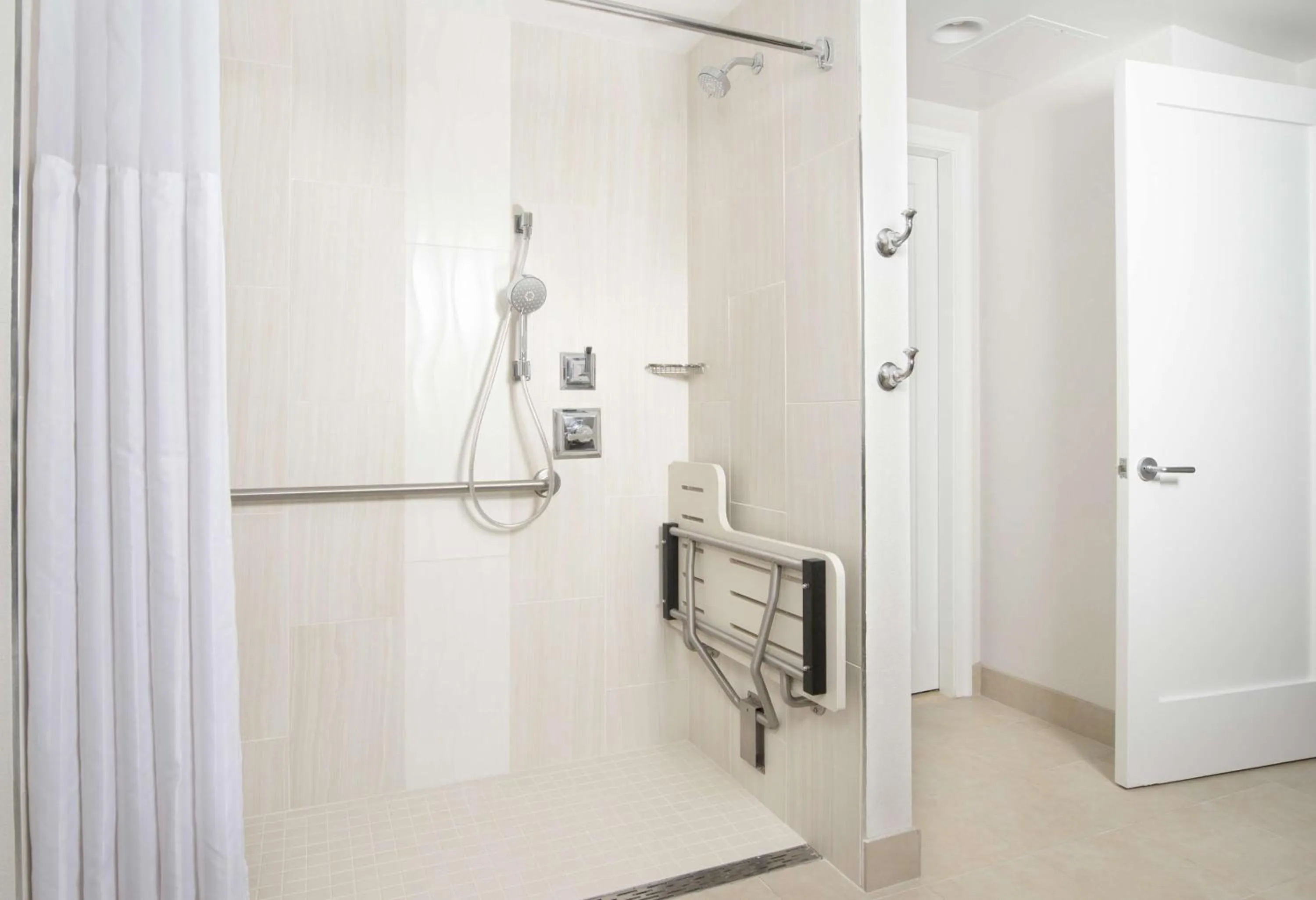 Bathroom in Hilton Grand Vacations Club Las Palmeras Orlando