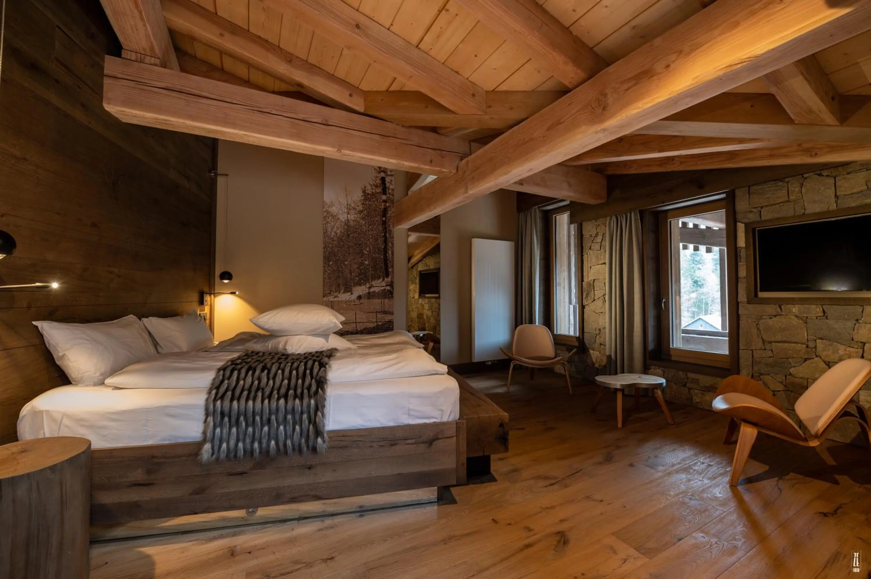 Photo of the whole room, Bed in Chalet Hôtel & Spa Le Collet