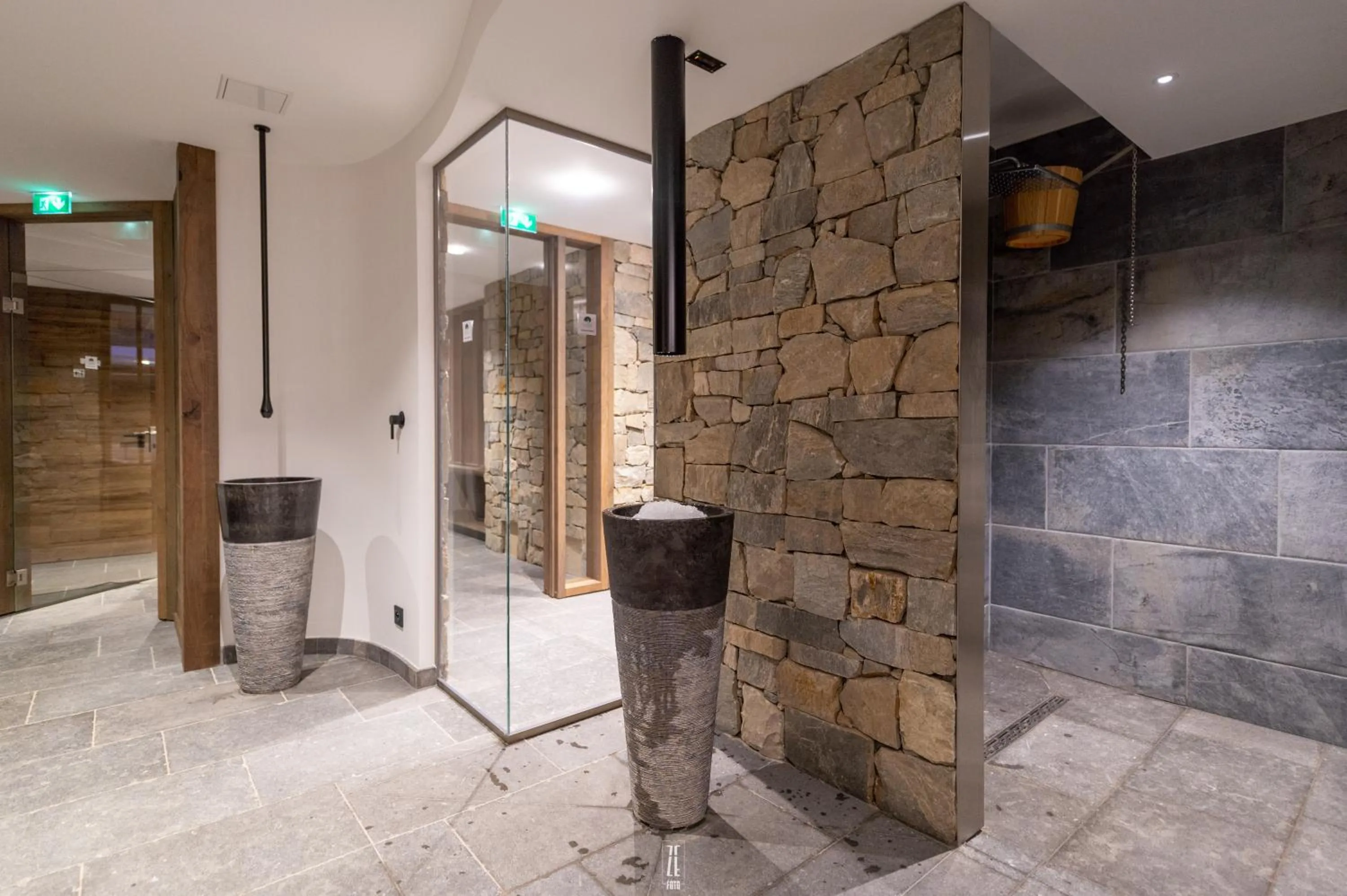 Spa and wellness centre/facilities in Chalet Hôtel & Spa Le Collet