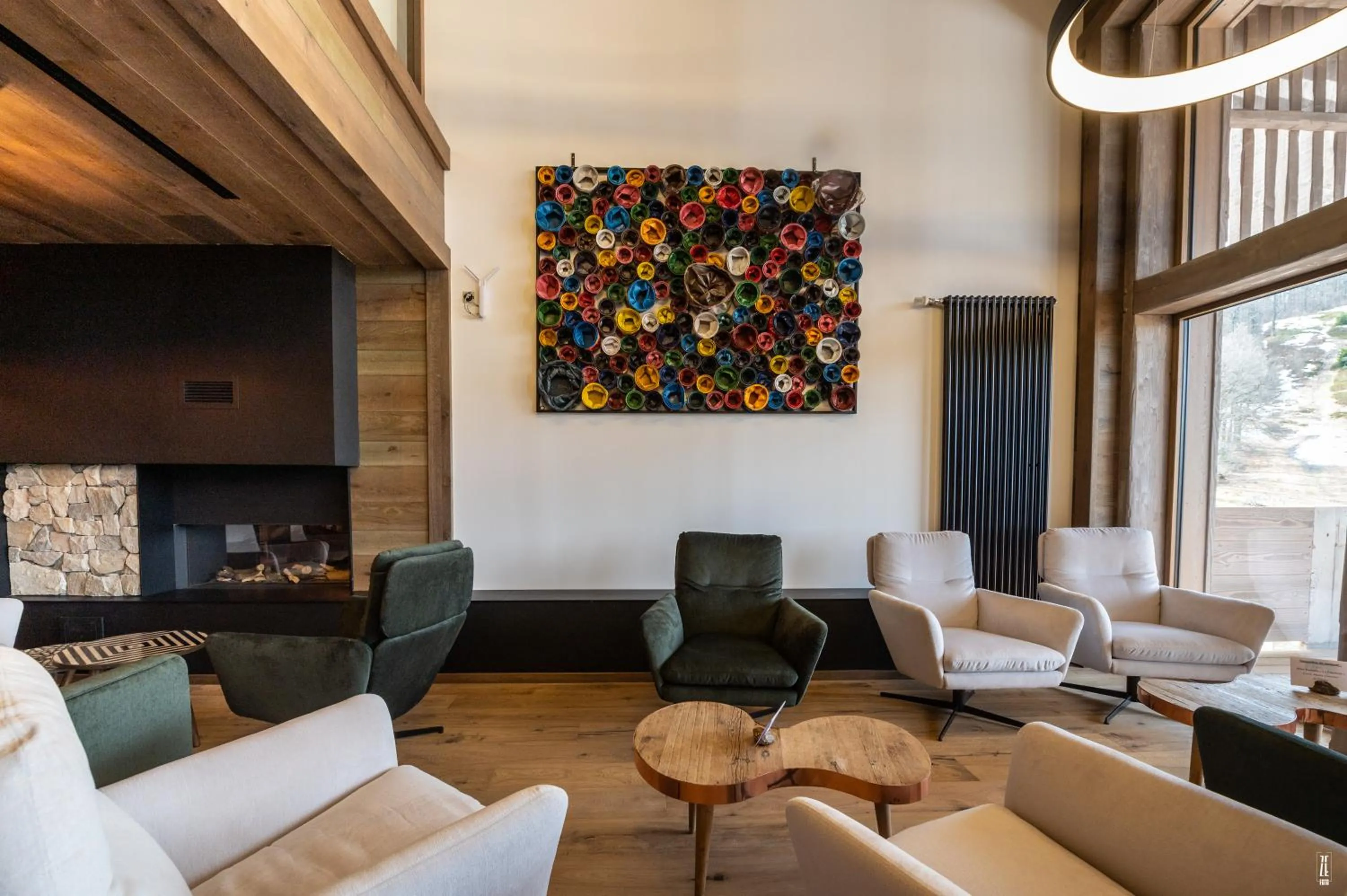 Lounge or bar in Chalet Hôtel & Spa Le Collet