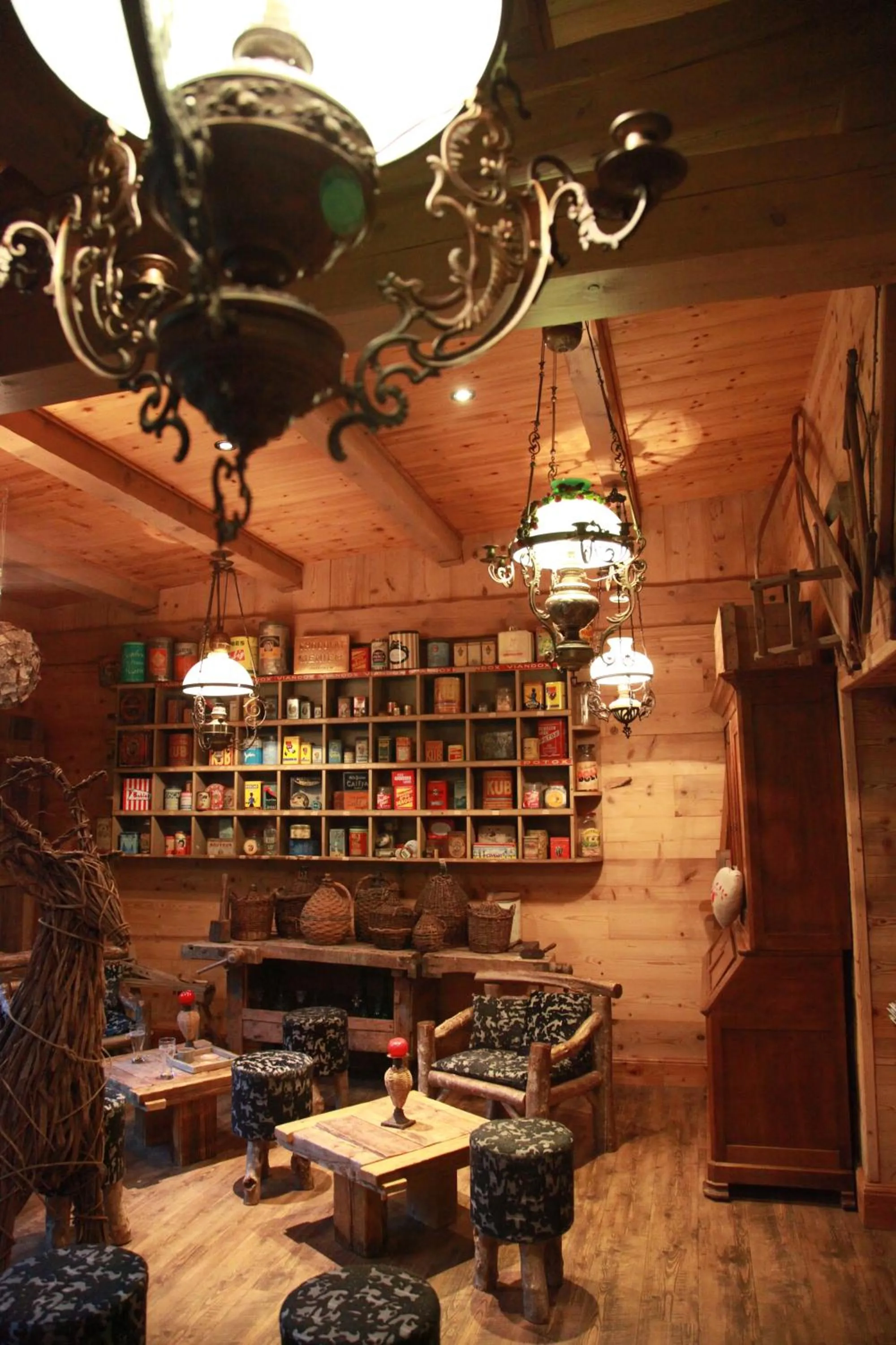 Lounge or bar in Chalet Hôtel & Spa Le Collet