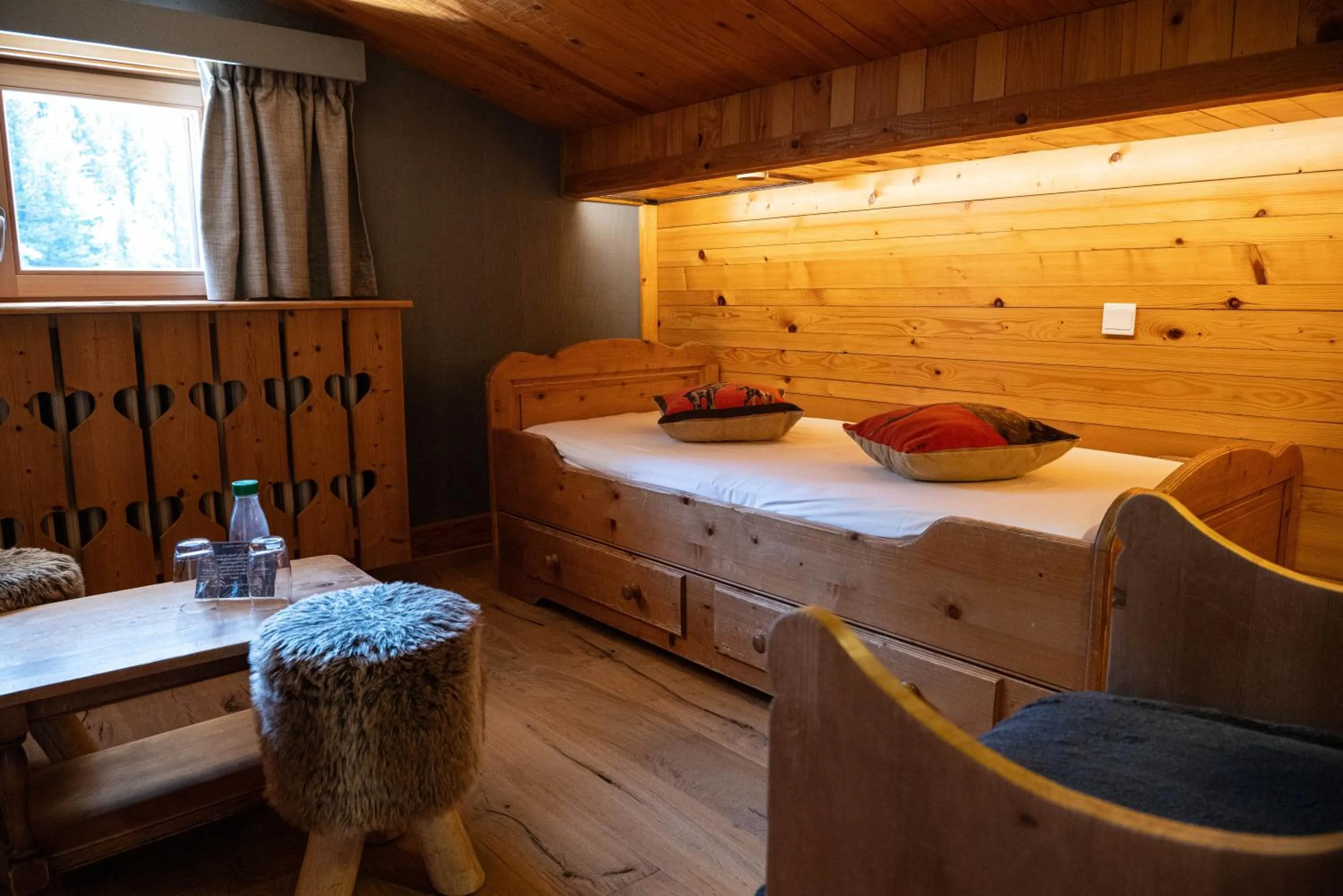 Bedroom, Bed in Chalet Hôtel & Spa Le Collet
