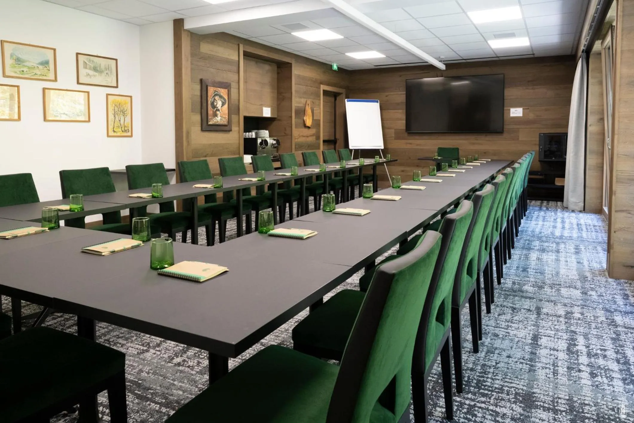Meeting/conference room in Chalet Hôtel & Spa Le Collet