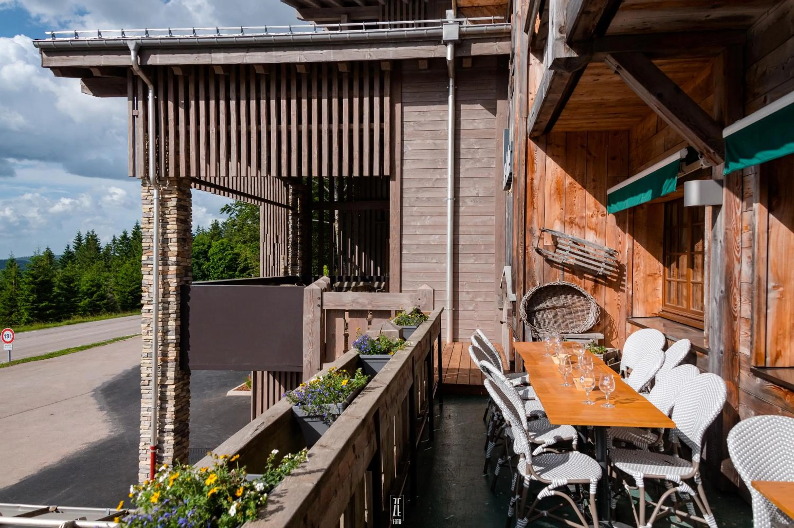 Balcony/Terrace in Chalet Hôtel & Spa Le Collet