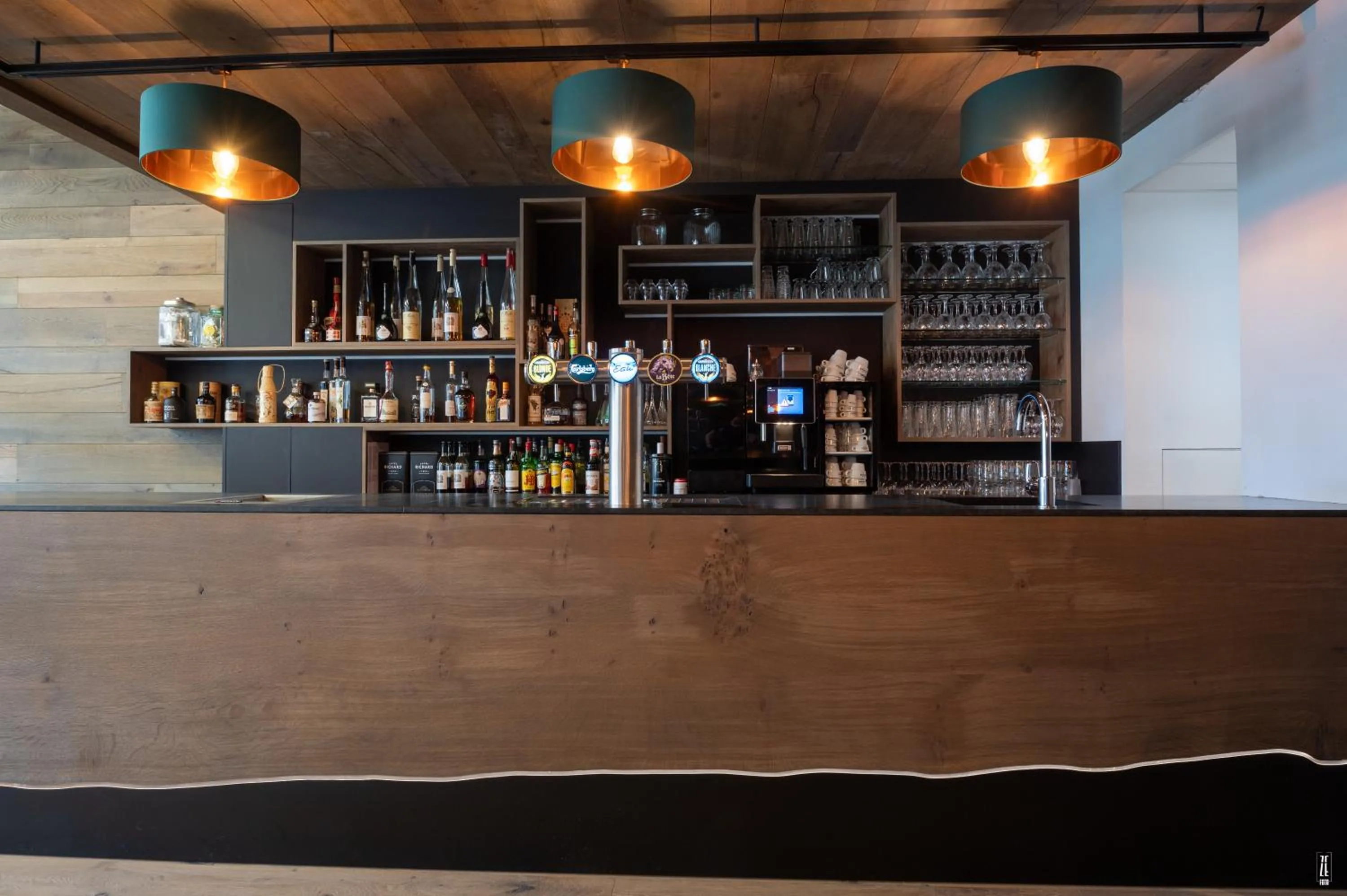 Lounge or bar in Chalet Hôtel & Spa Le Collet
