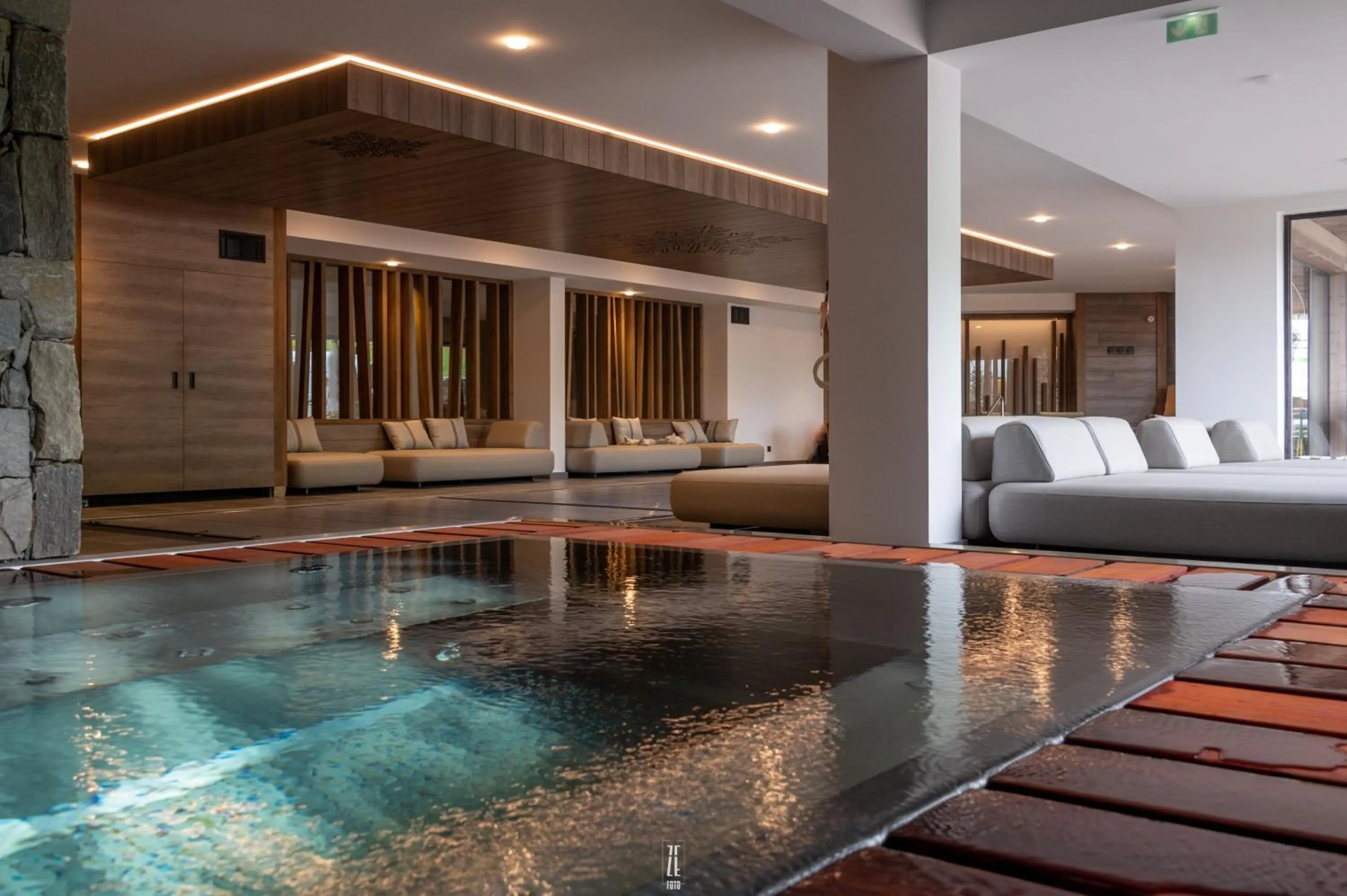 Spa and wellness centre/facilities in Chalet Hôtel & Spa Le Collet