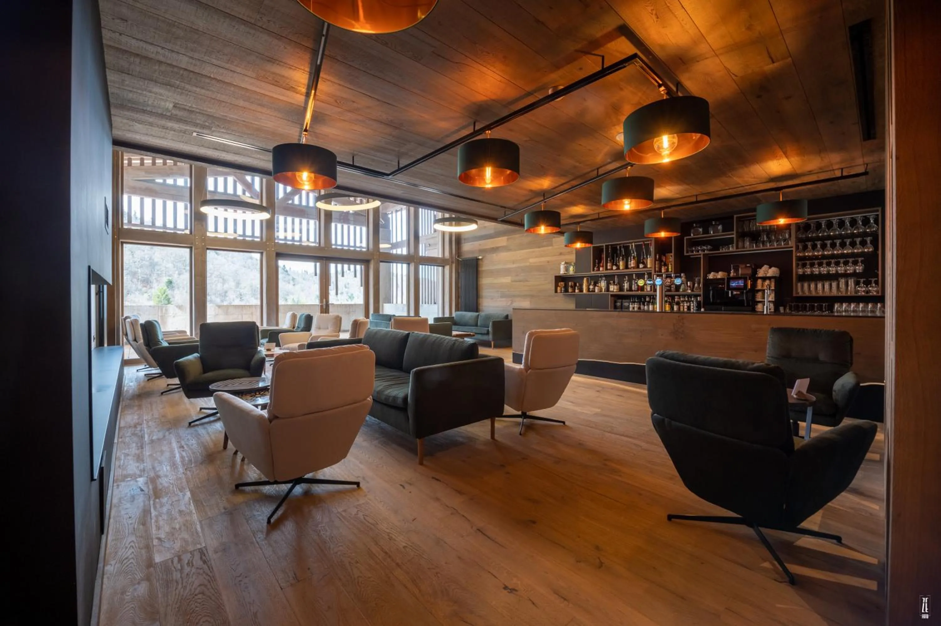 Lounge or bar in Chalet Hôtel & Spa Le Collet