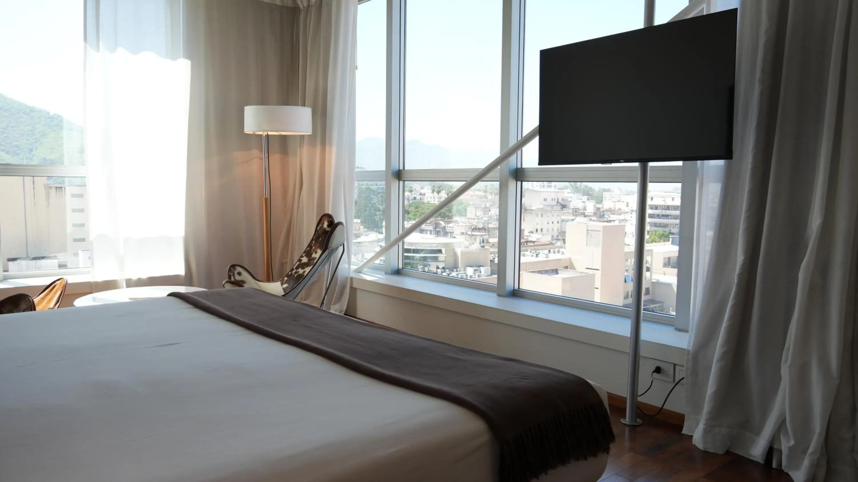 TV and multimedia, Bed in Design Suites Salta