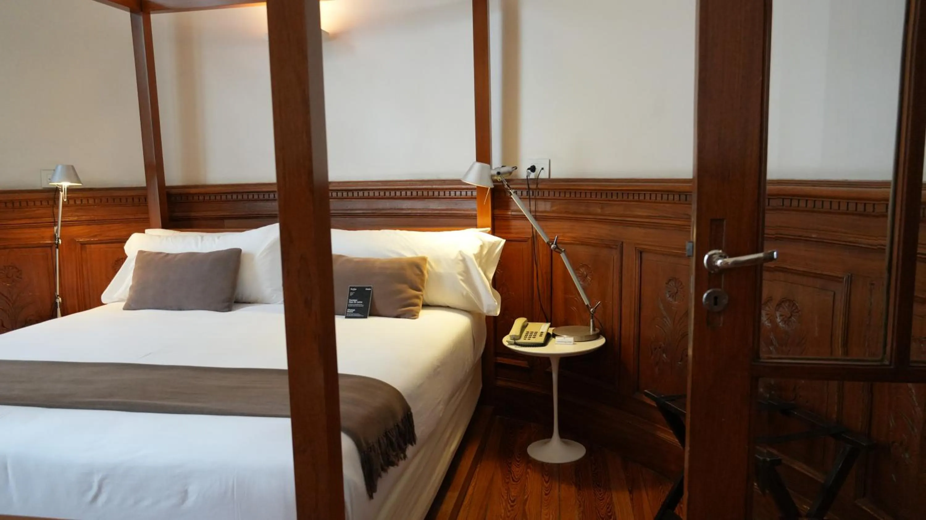 Bed in Design Suites Salta