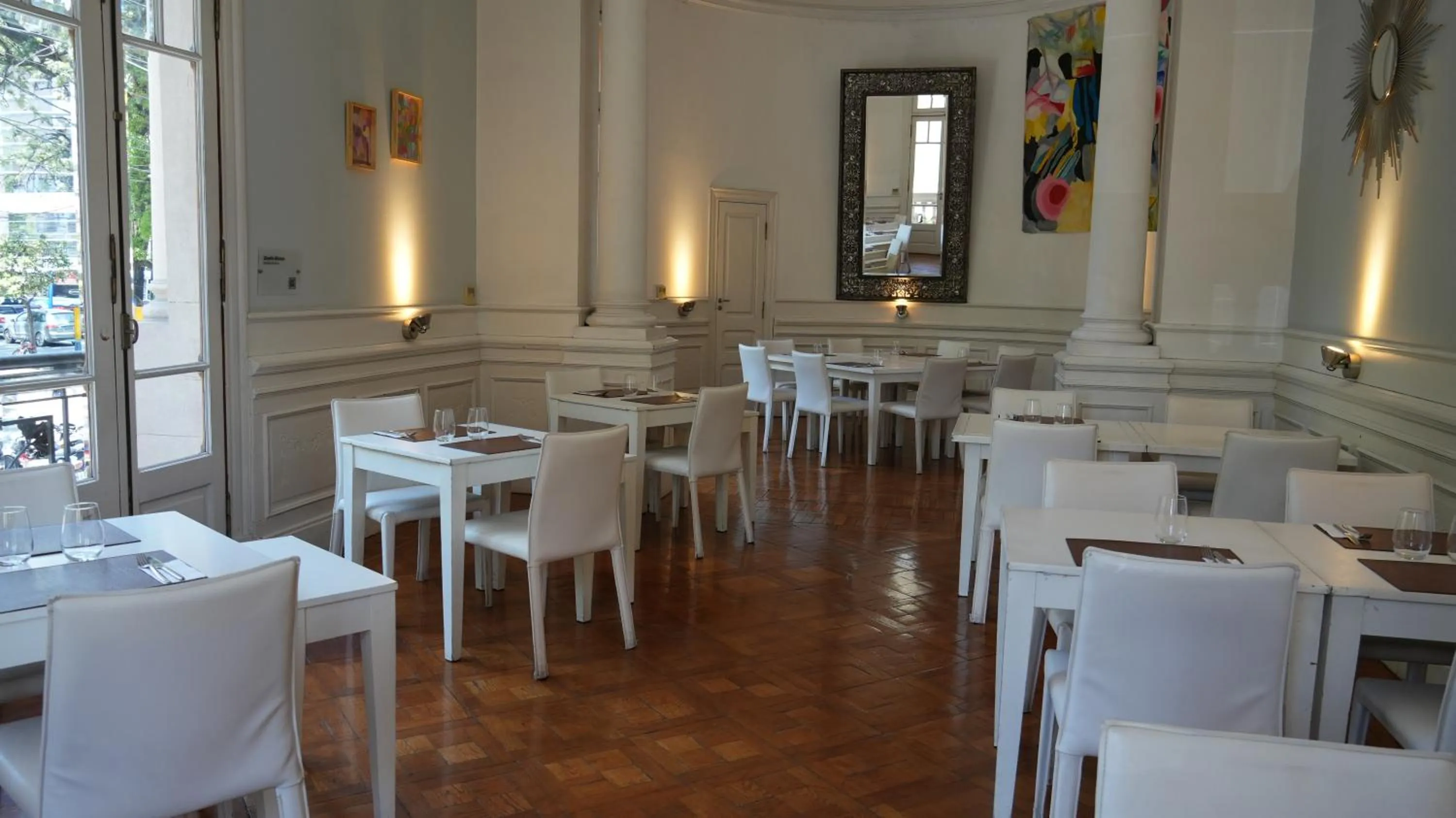 Restaurant/places to eat in Design Suites Salta