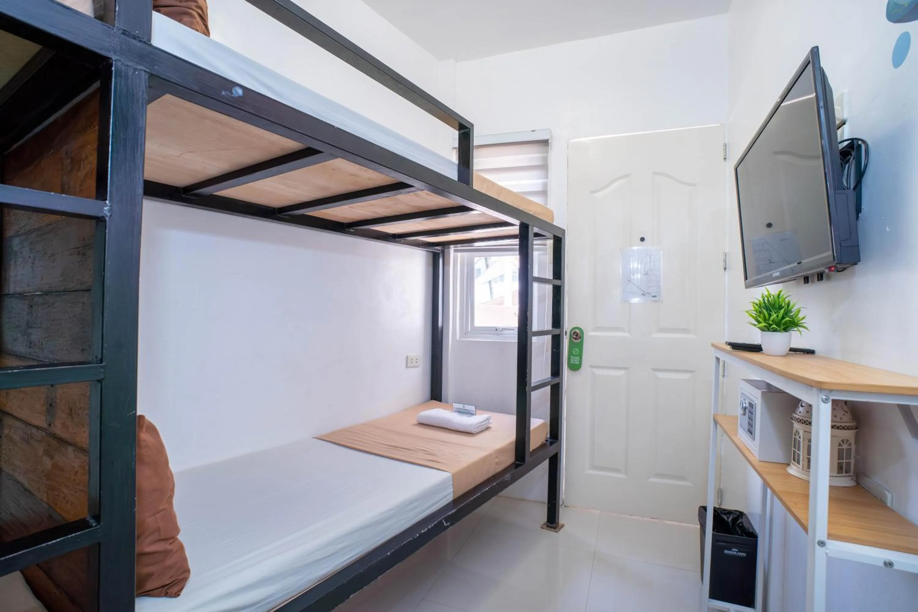 Bed in Prim Travellers Inn