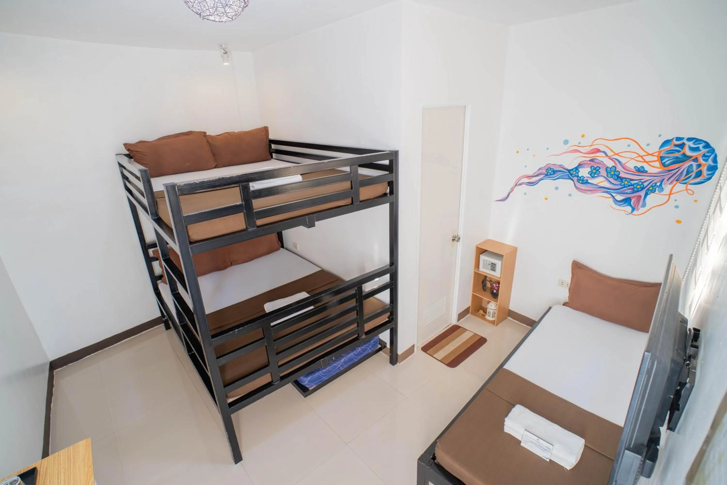 Bed in Prim Travellers Inn