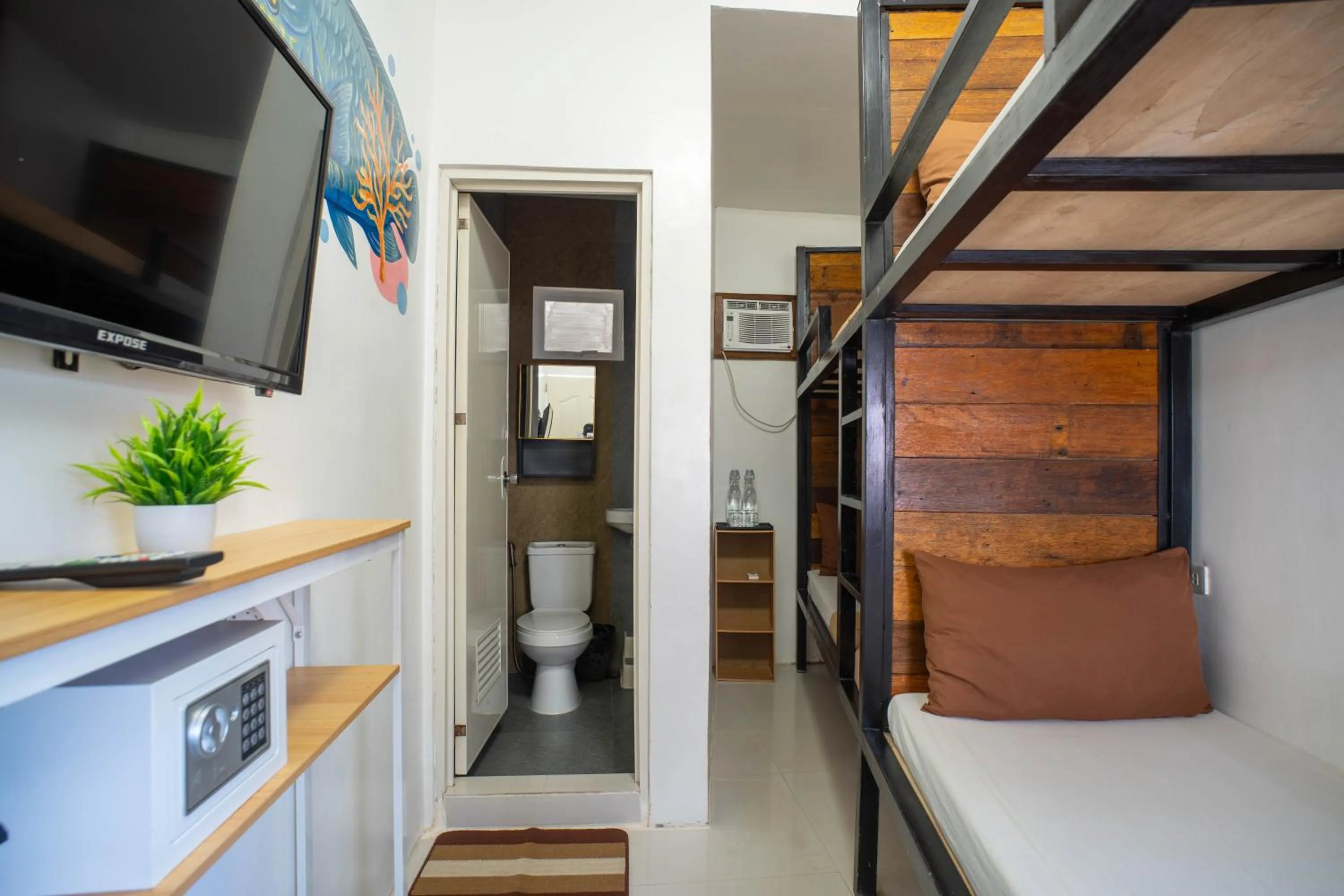 Bed in Prim Travellers Inn