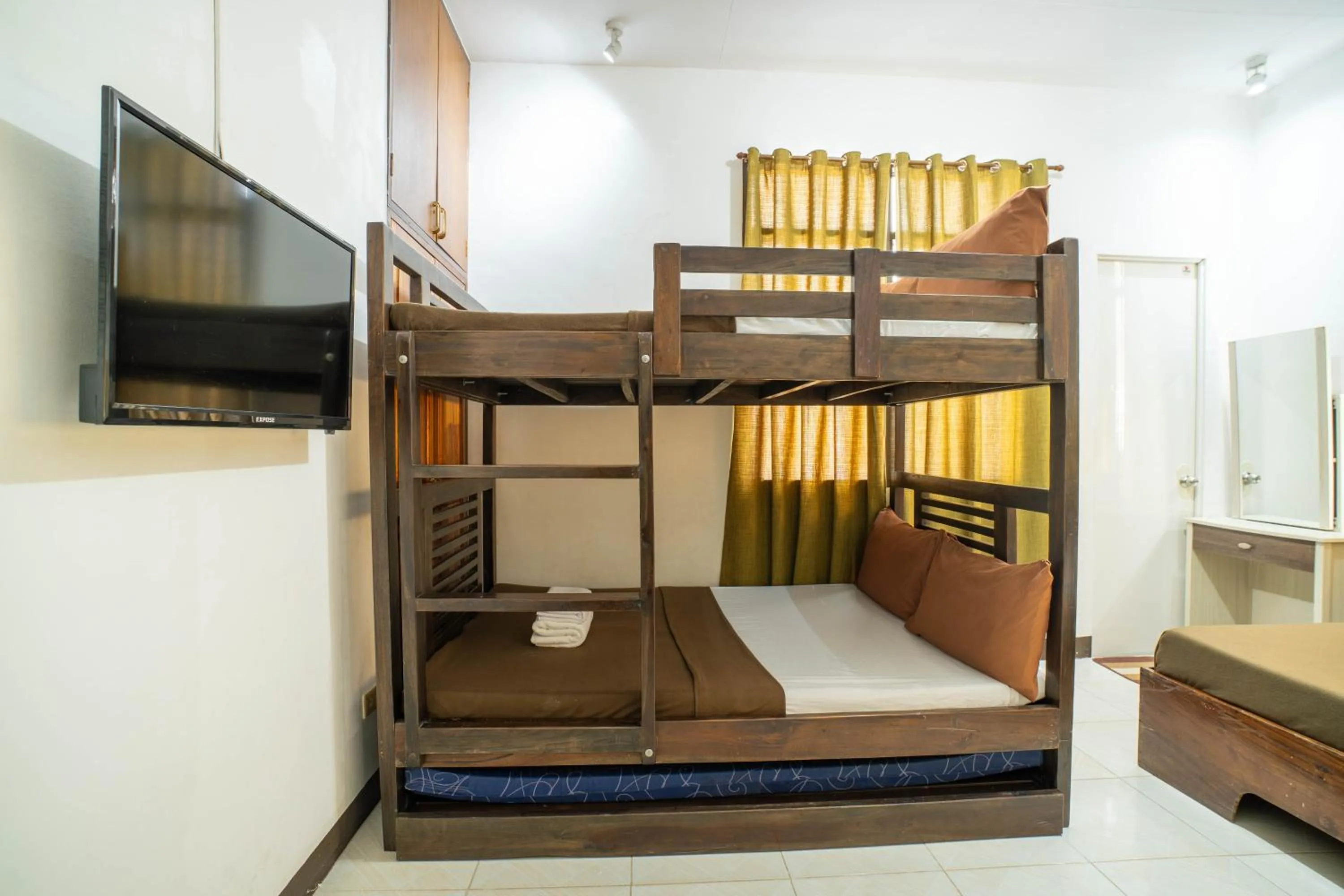 Bed in Prim Travellers Inn